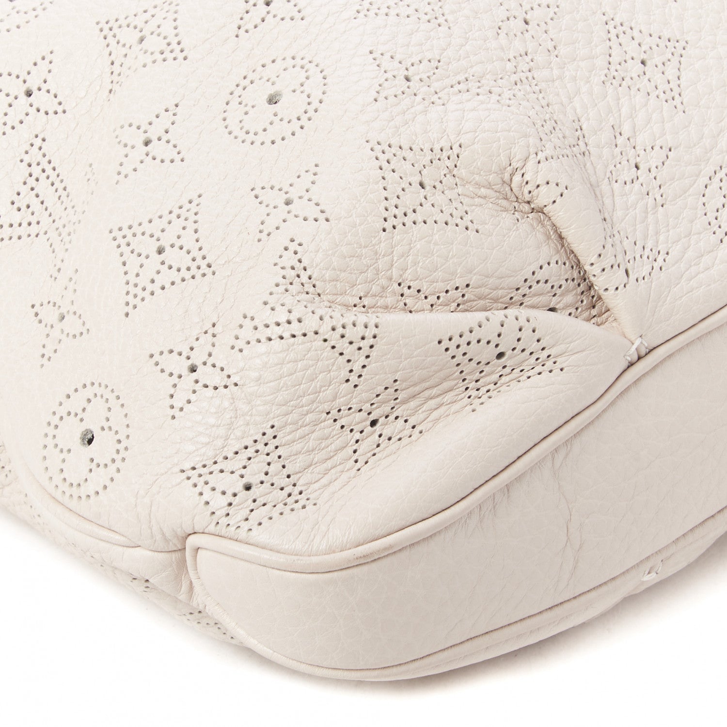 Louis Vuitton Mahina Selene PM Ivory 7 of 11