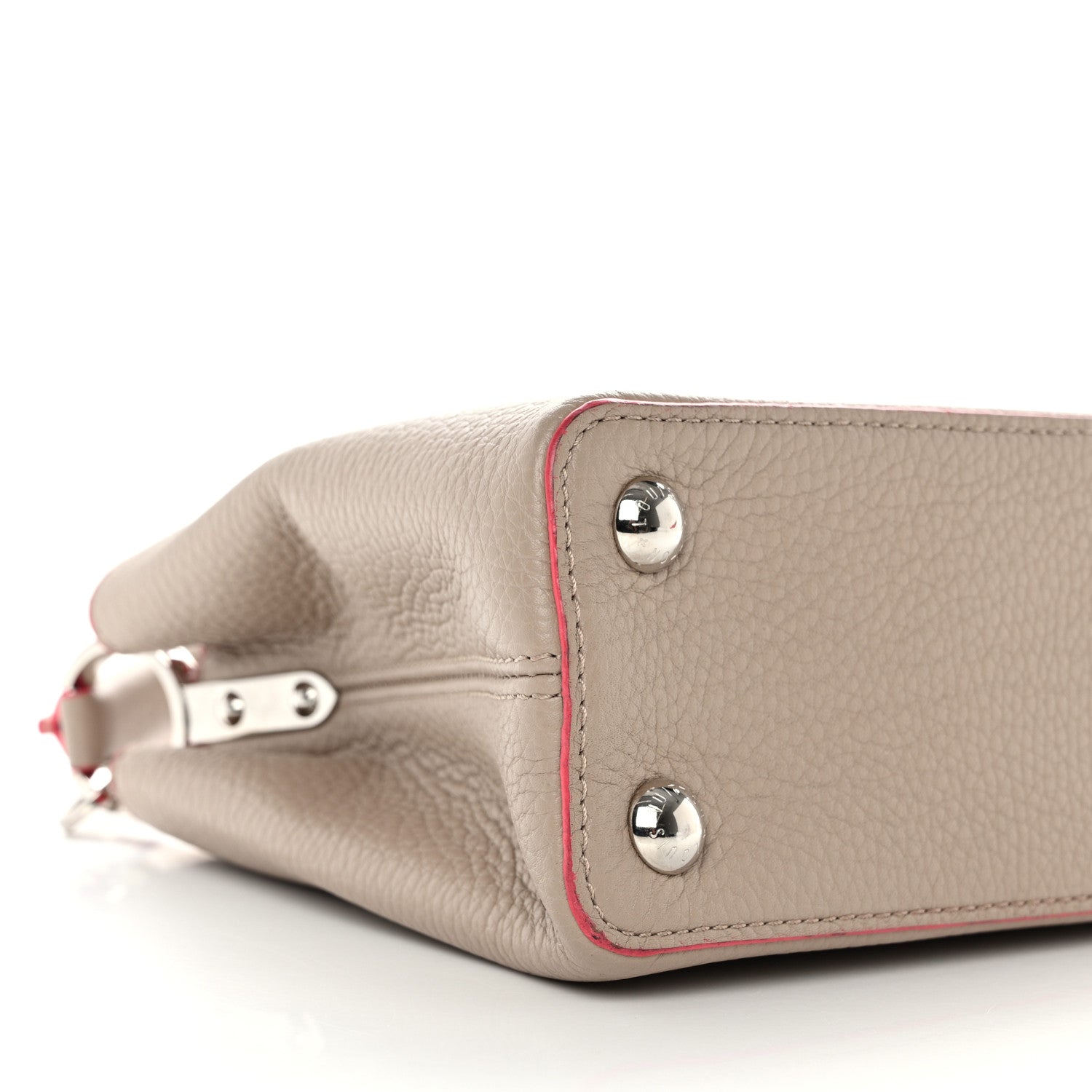 Louis Vuitton Taurillon Capucines BB Galet Litchi 8 of 8
