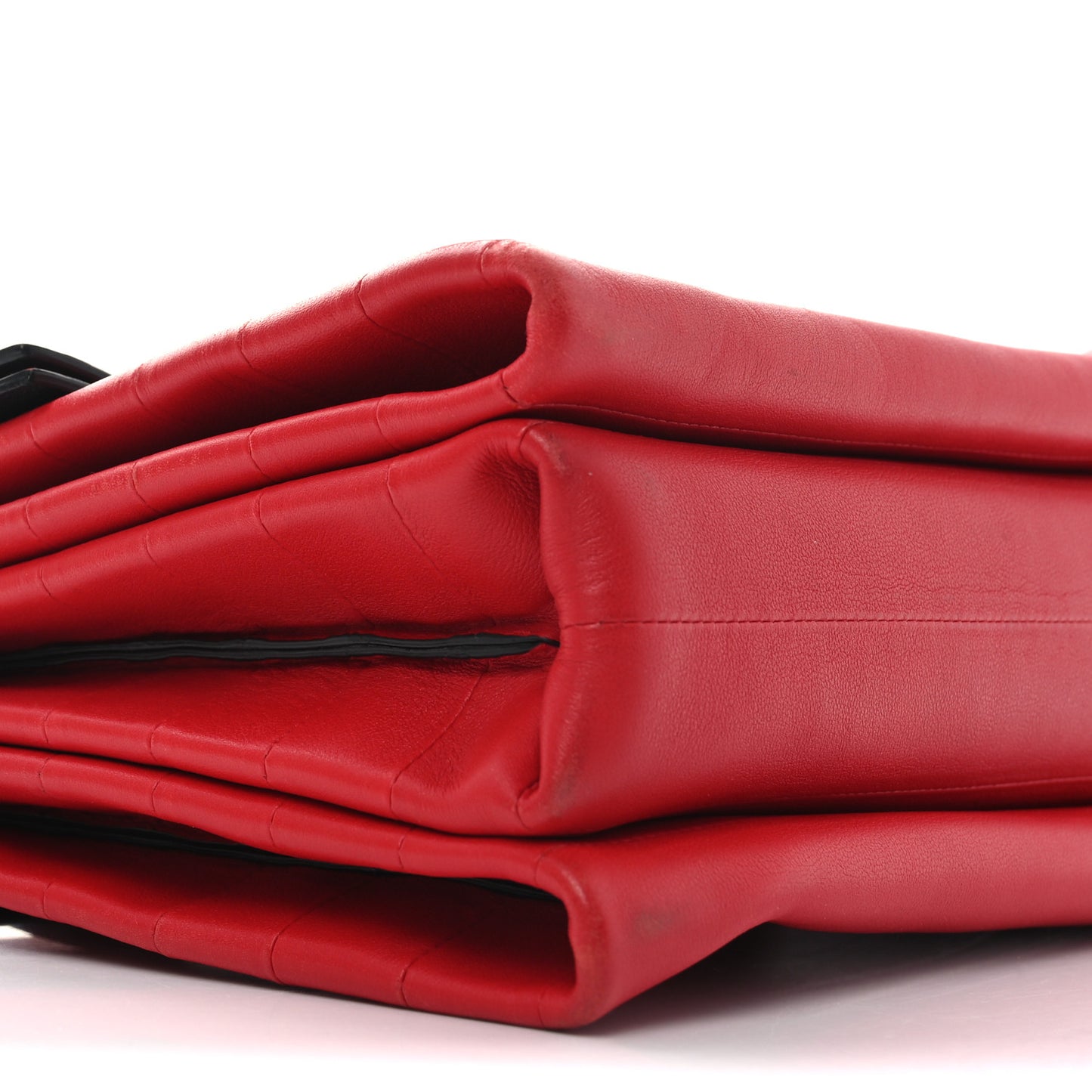 Calfskin Medium Vring Shoulder Bag Rouge