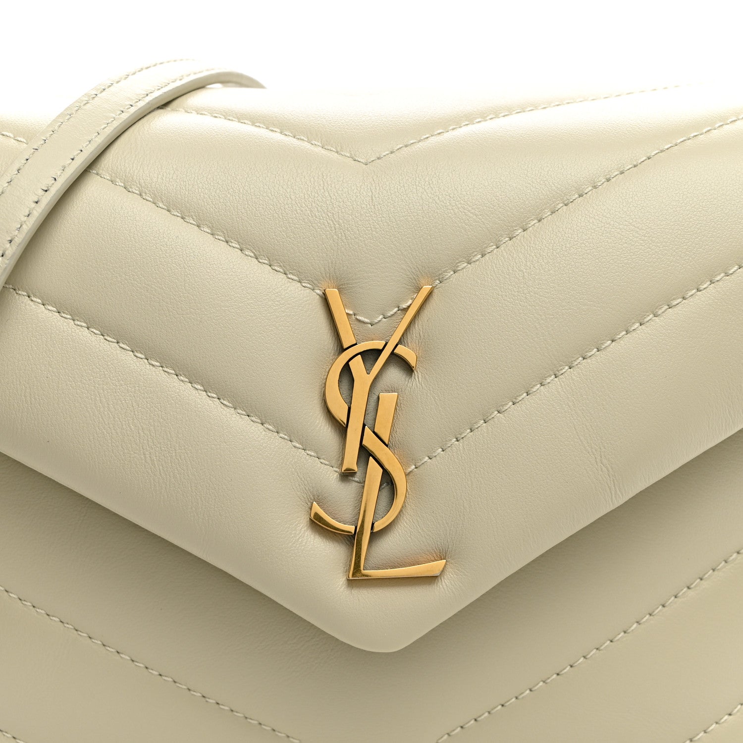 Saint Laurent Calfskin Y Quilted Monogram Toy Loulou Crossbody Bag Blanc Vintage 9 of 11