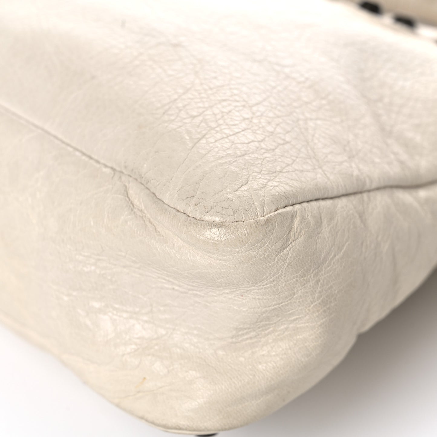 Chevre Classic Hardware First White