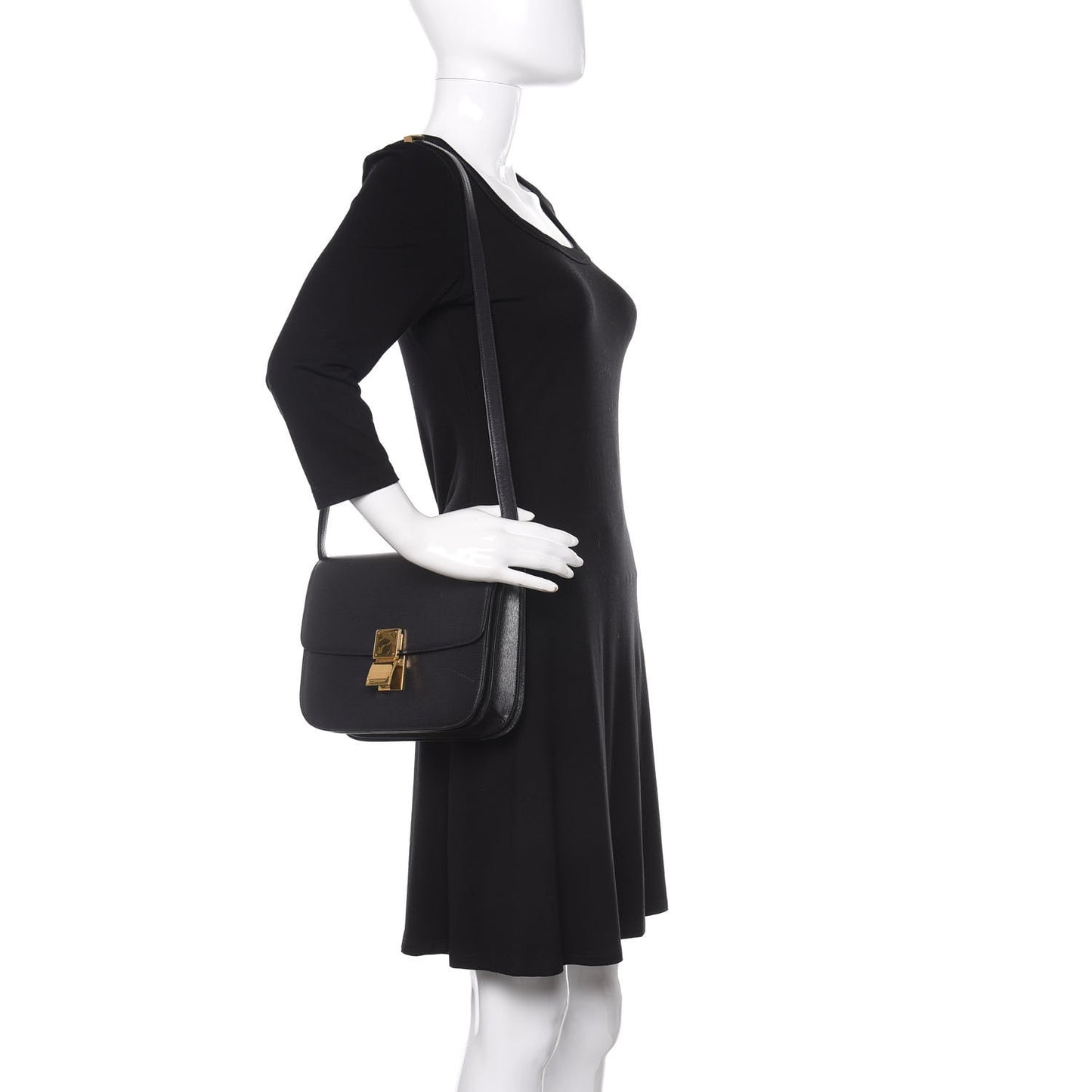 Liege Calfskin Medium Classic Box Bag Black