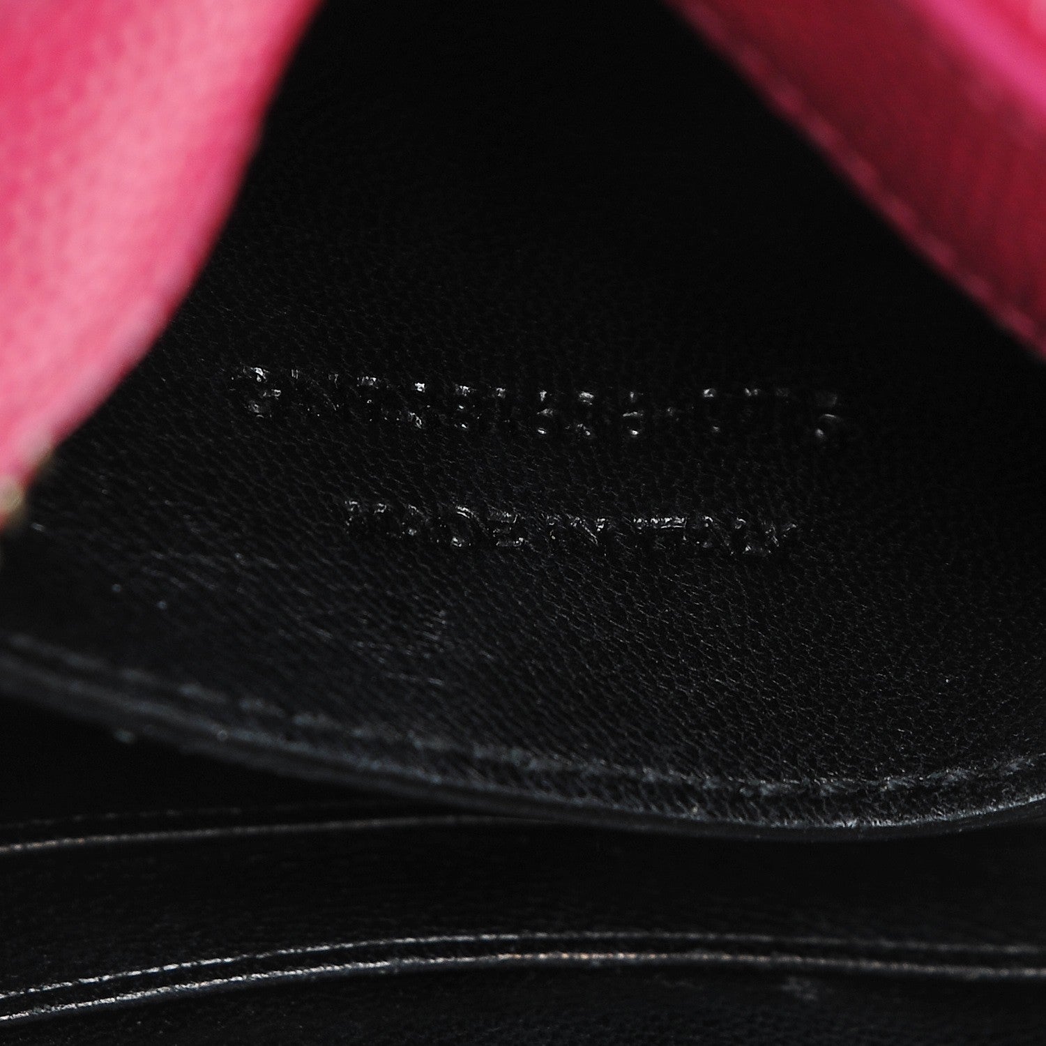 Saint Laurent Grain De Poudre Small Classic Monogram Camera Bag Bubblegum 7 of 7