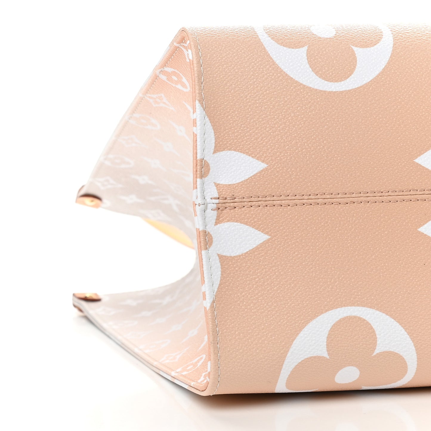 Monogram Giant By The Pool Onthego GM Brume