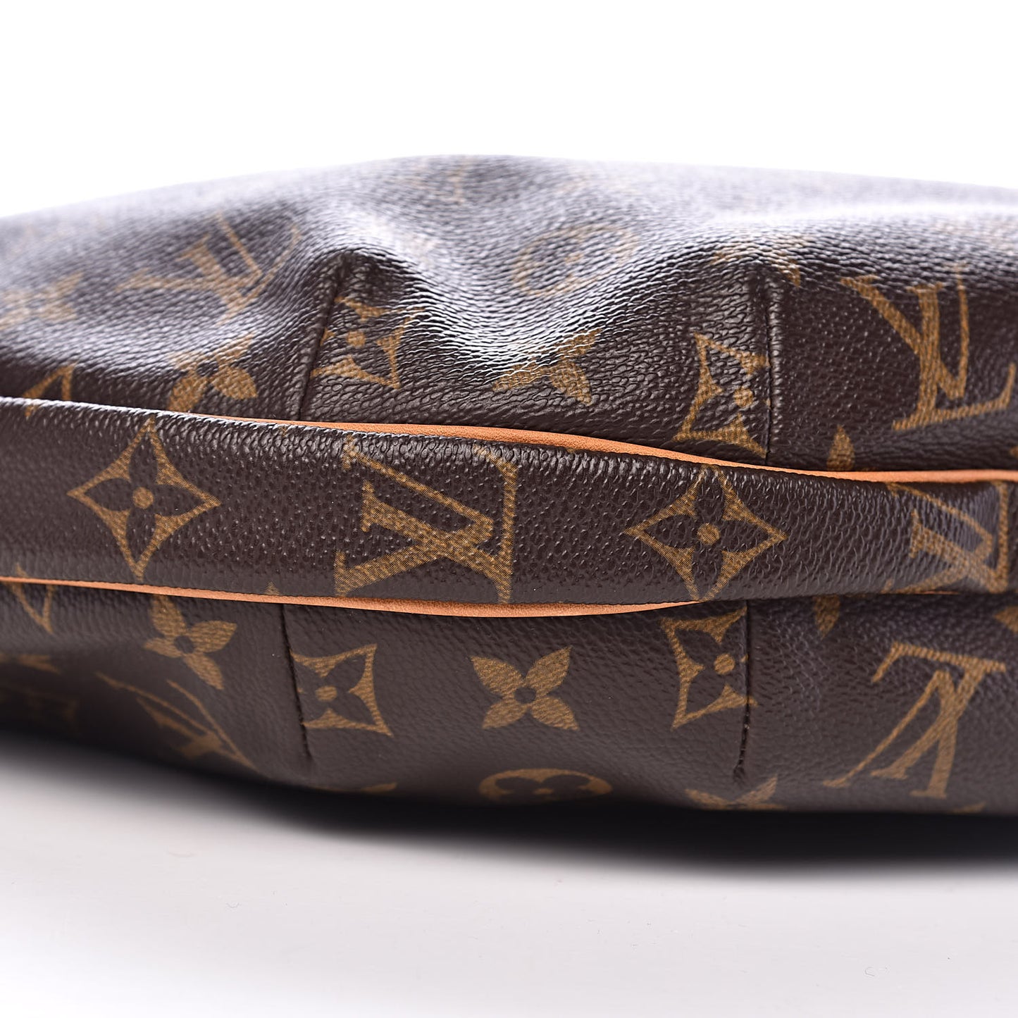 Monogram Croissant MM