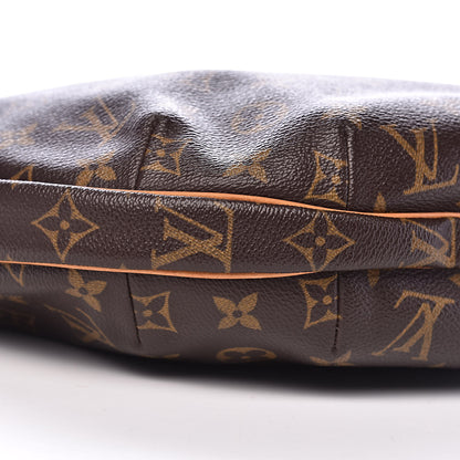 Louis Vuitton Monogram Croissant MM 9 of 13