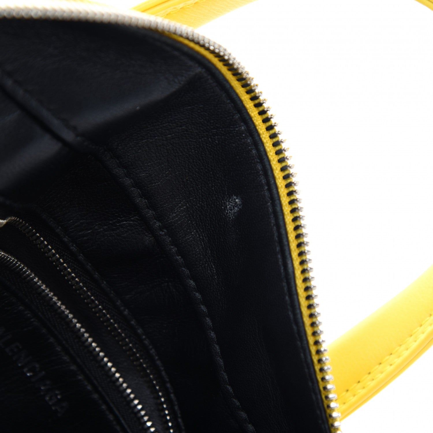 Balenciaga Shiny Day Calfskin Logo S Triangle Duffle Jaune Black 10 of 10