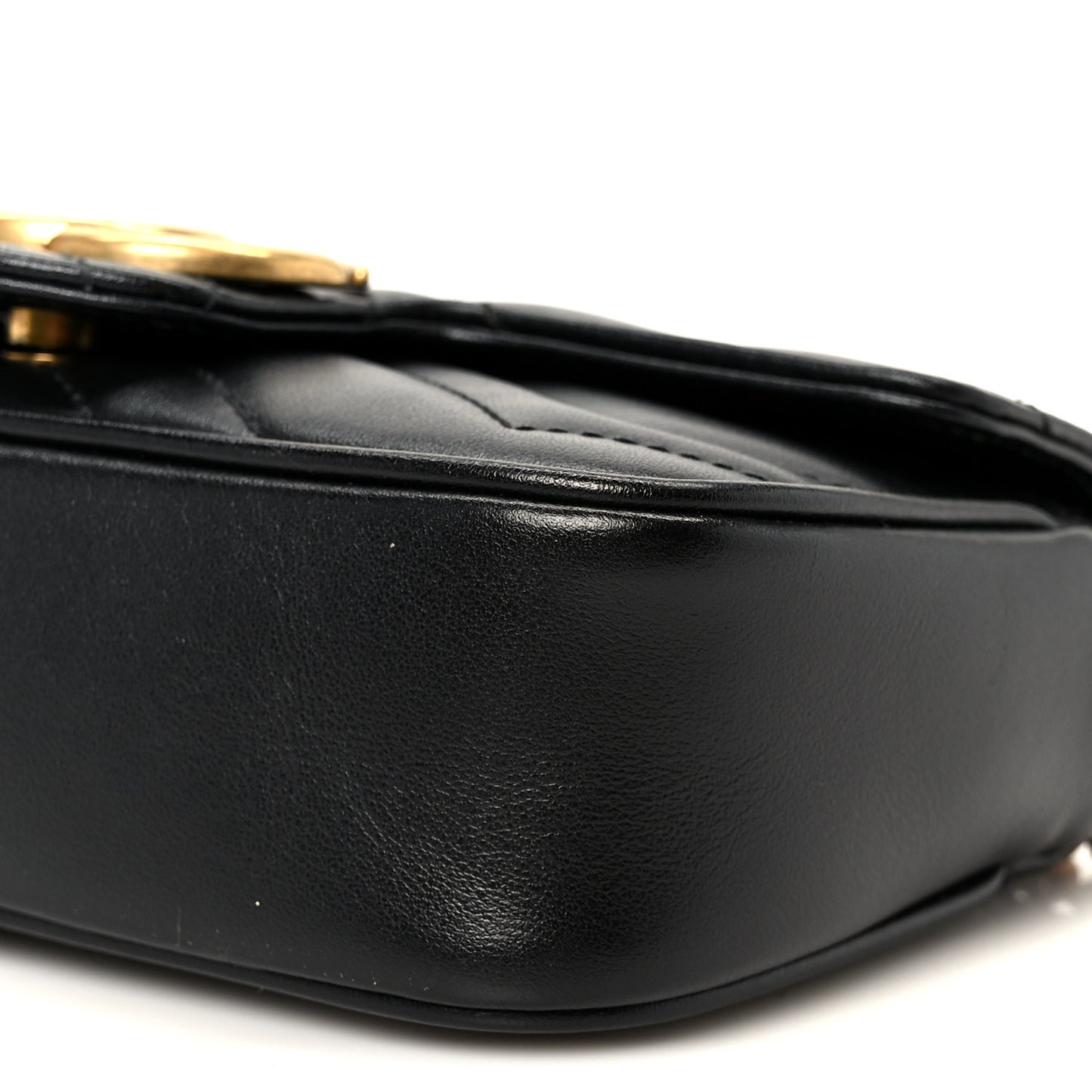 Calfskin Matelasse Super Mini GG Marmont Shoulder Bag Black