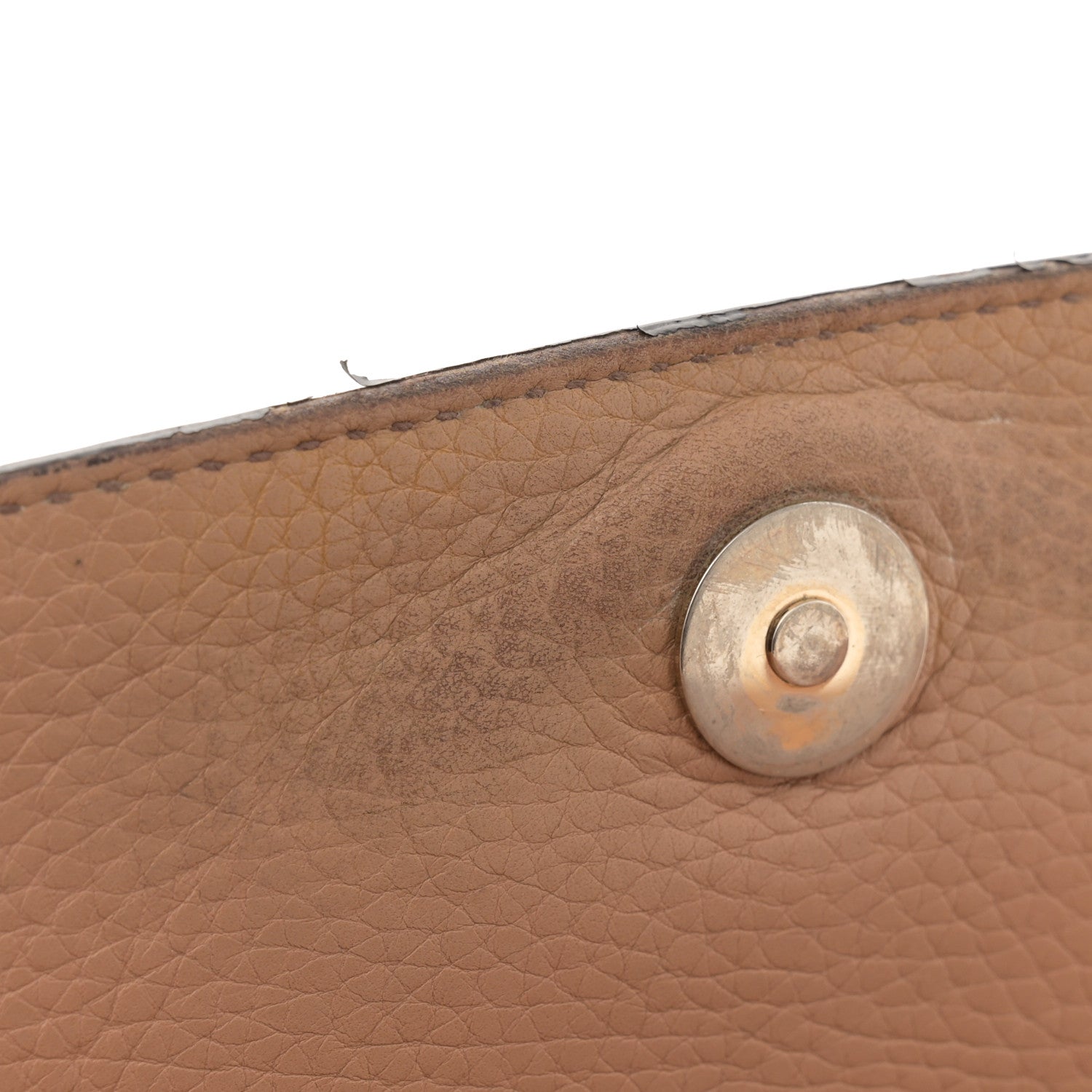Gucci Pebbled Calfskin Medium Soho Flap Crossbody Camelia 15 of 18