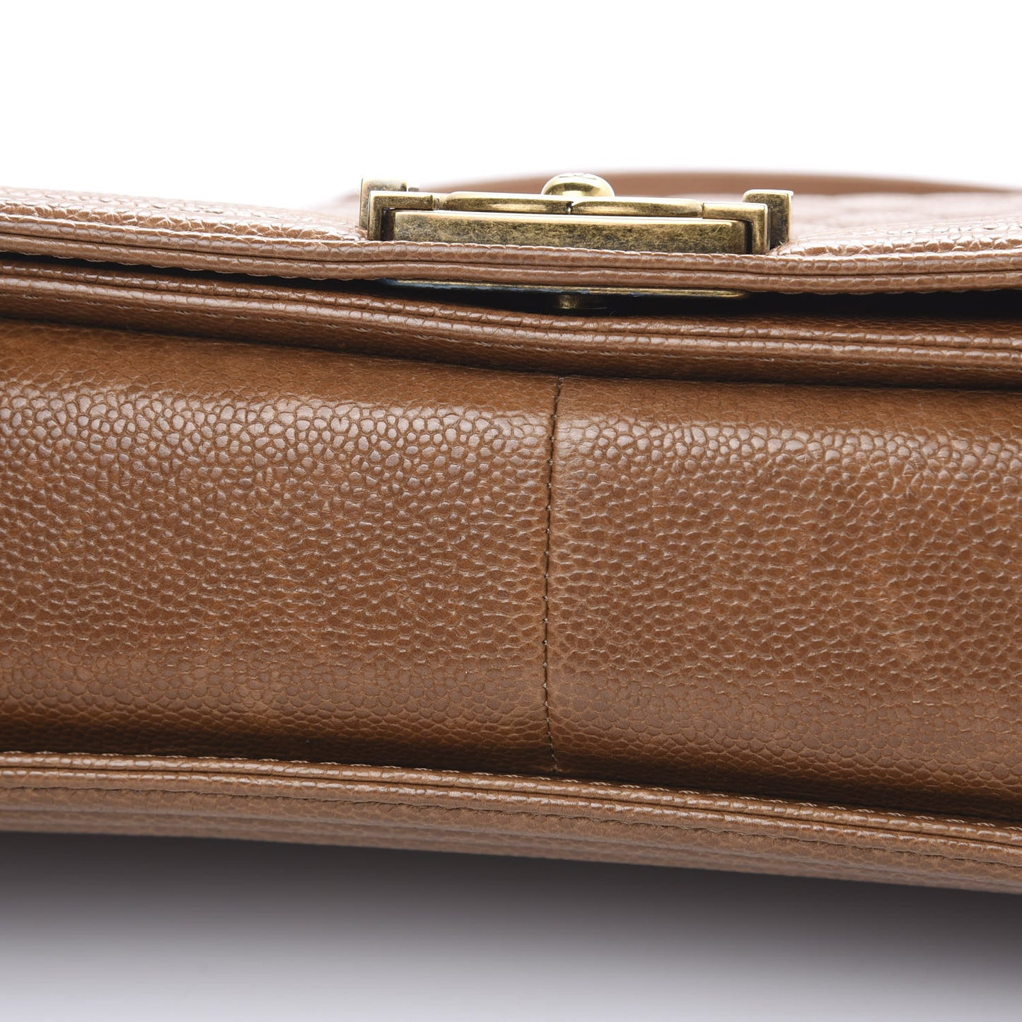Caviar Quilted New Medium Boy Flap Light Brown