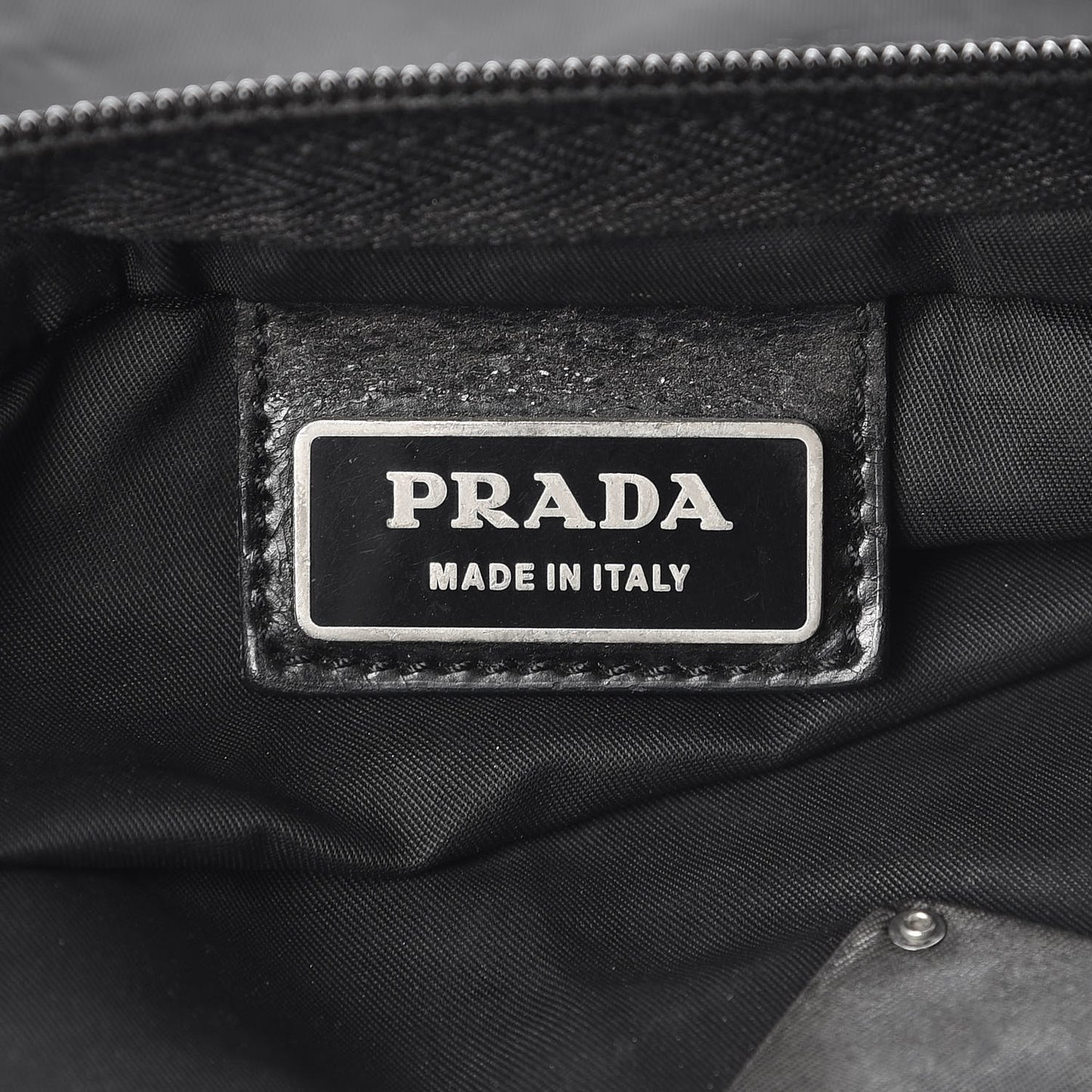 Nylon Flat Messenger Bag Black