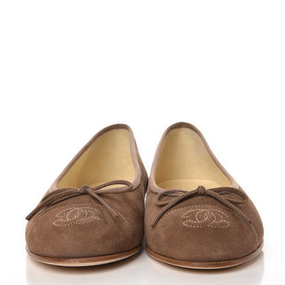 Chanel Suede Bull Cap Toe CC Ballerina Flats 35 Brown 3 of 9
