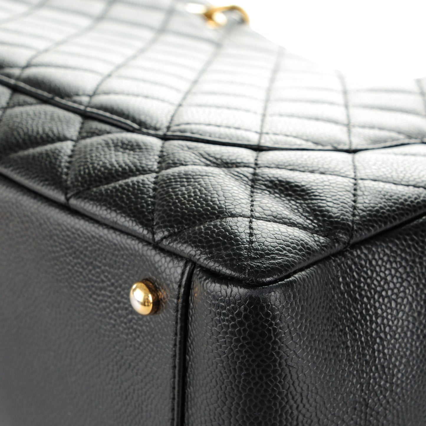 Caviar Quilted XL Grand Shopping Tote GST Black