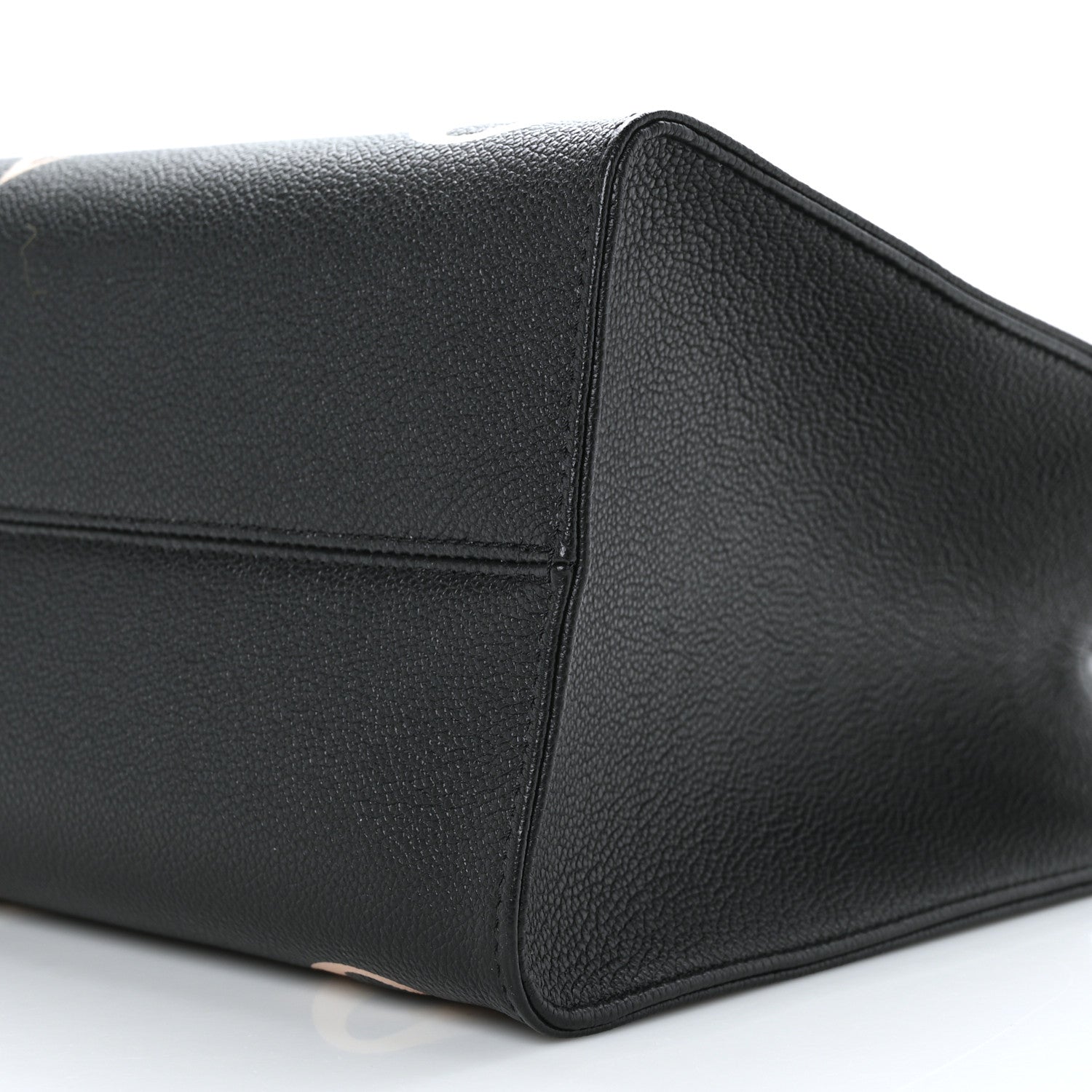 Louis Vuitton Empreinte Monogram Giant Onthego MM Black Beige 7 of 8
