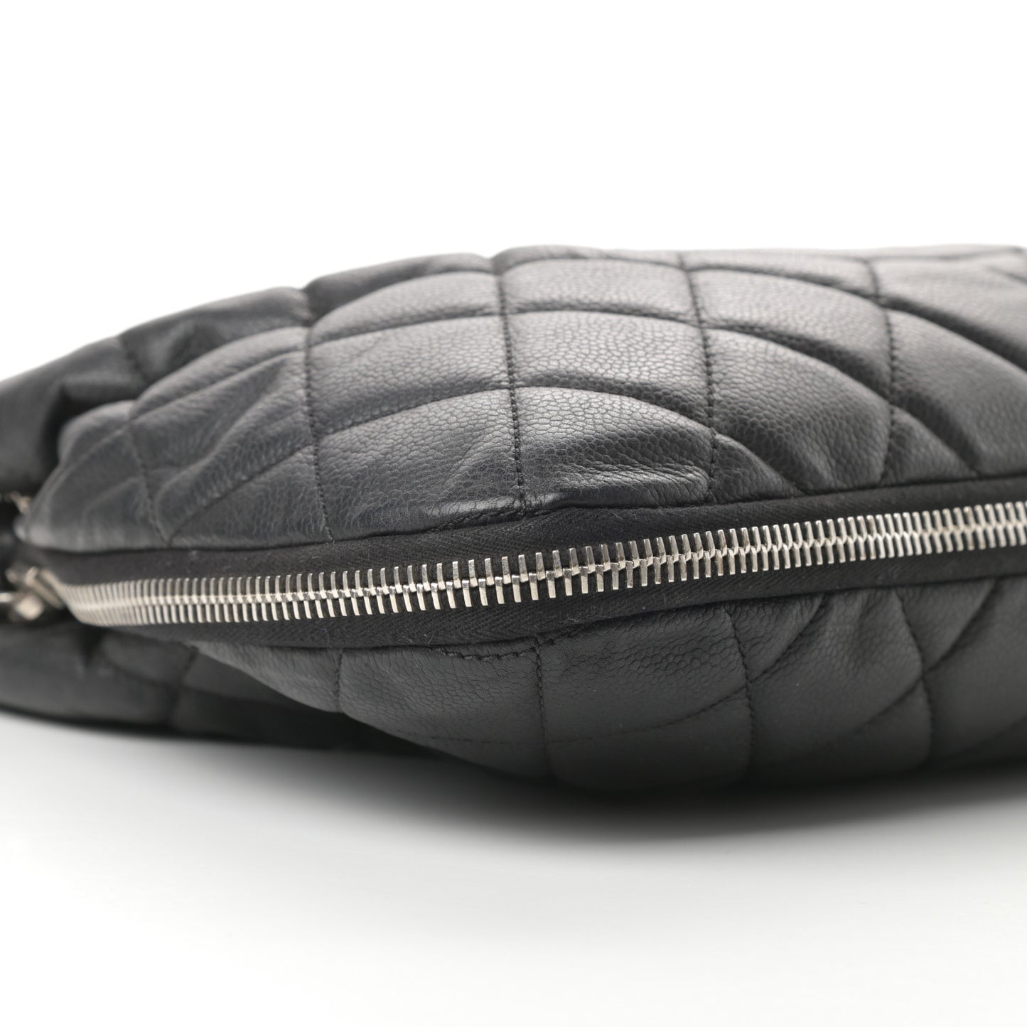 Caviar Quilted Expandable Zip Shoulder Bag Black