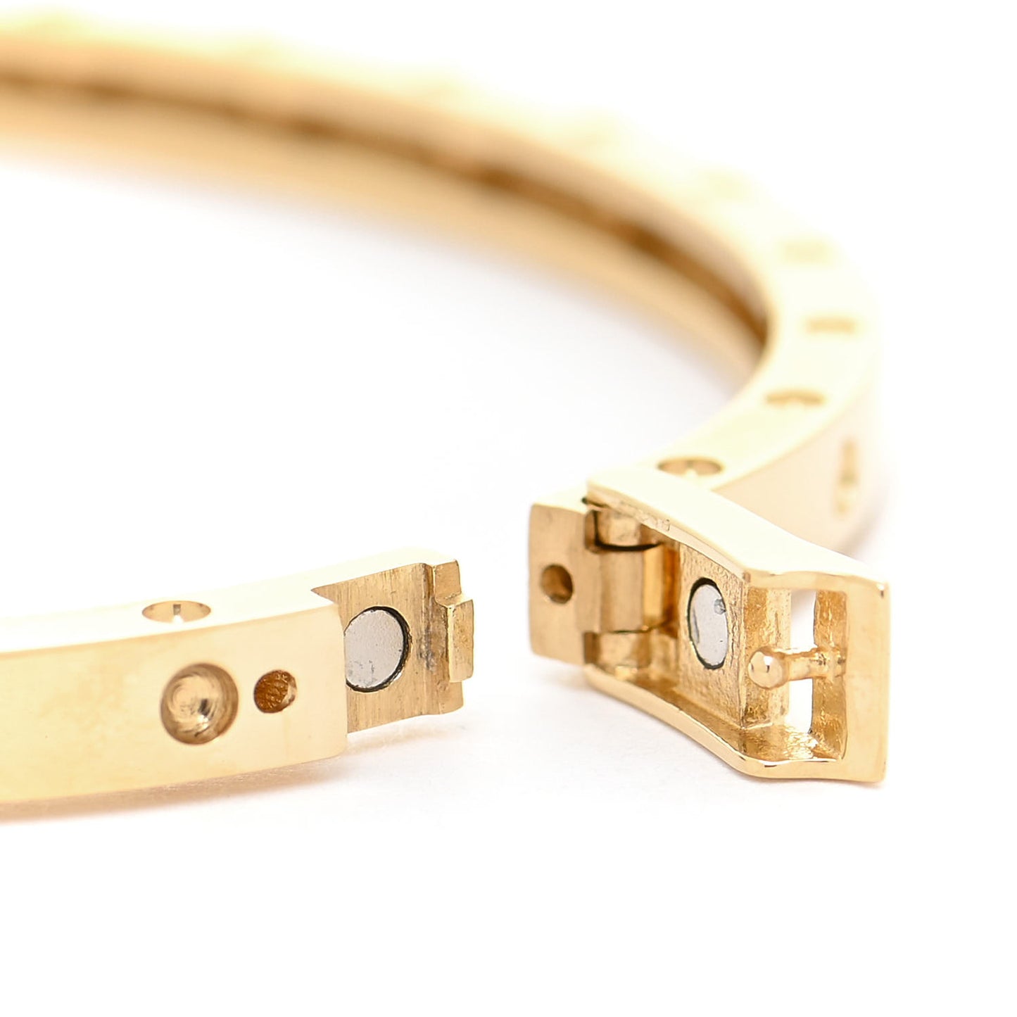18K Yellow Gold Symphony Pois Moi Oval Bangle Bracelet