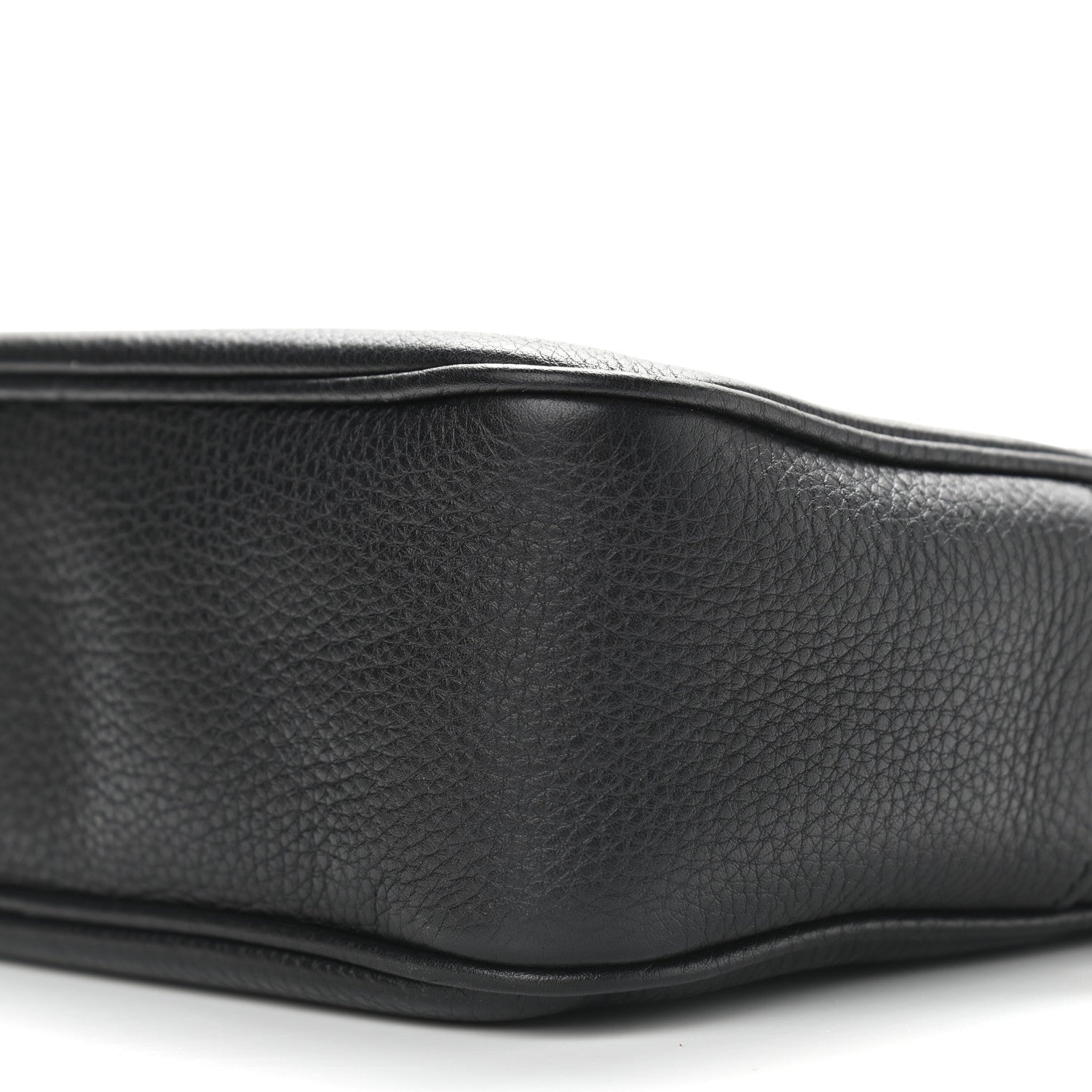 Gucci Pebbled Calfskin Small Soho Disco Bag Black 9 of 10
