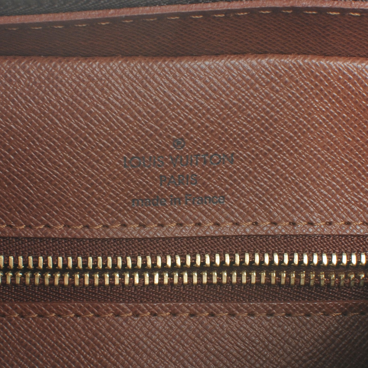 Monogram Nil 28