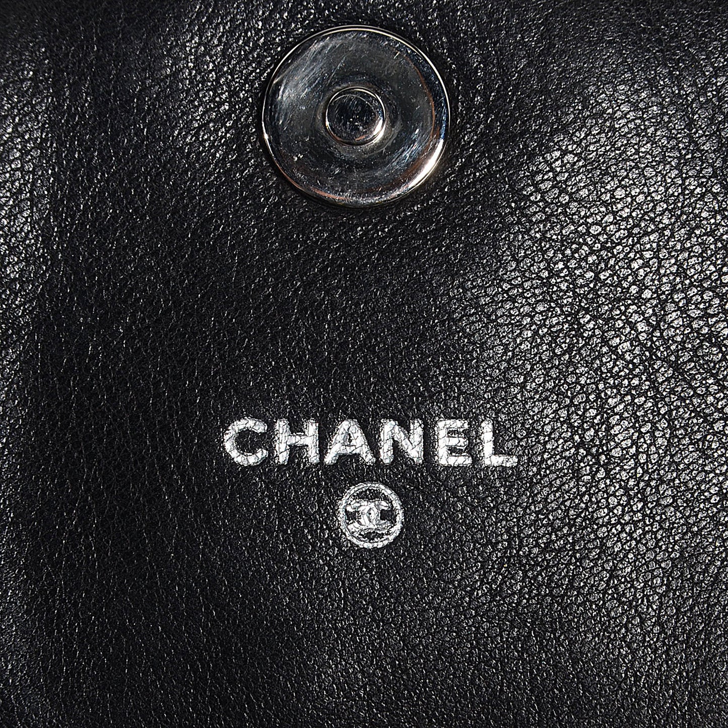 Lambskin Half Moon Wallet On Chain WOC Black