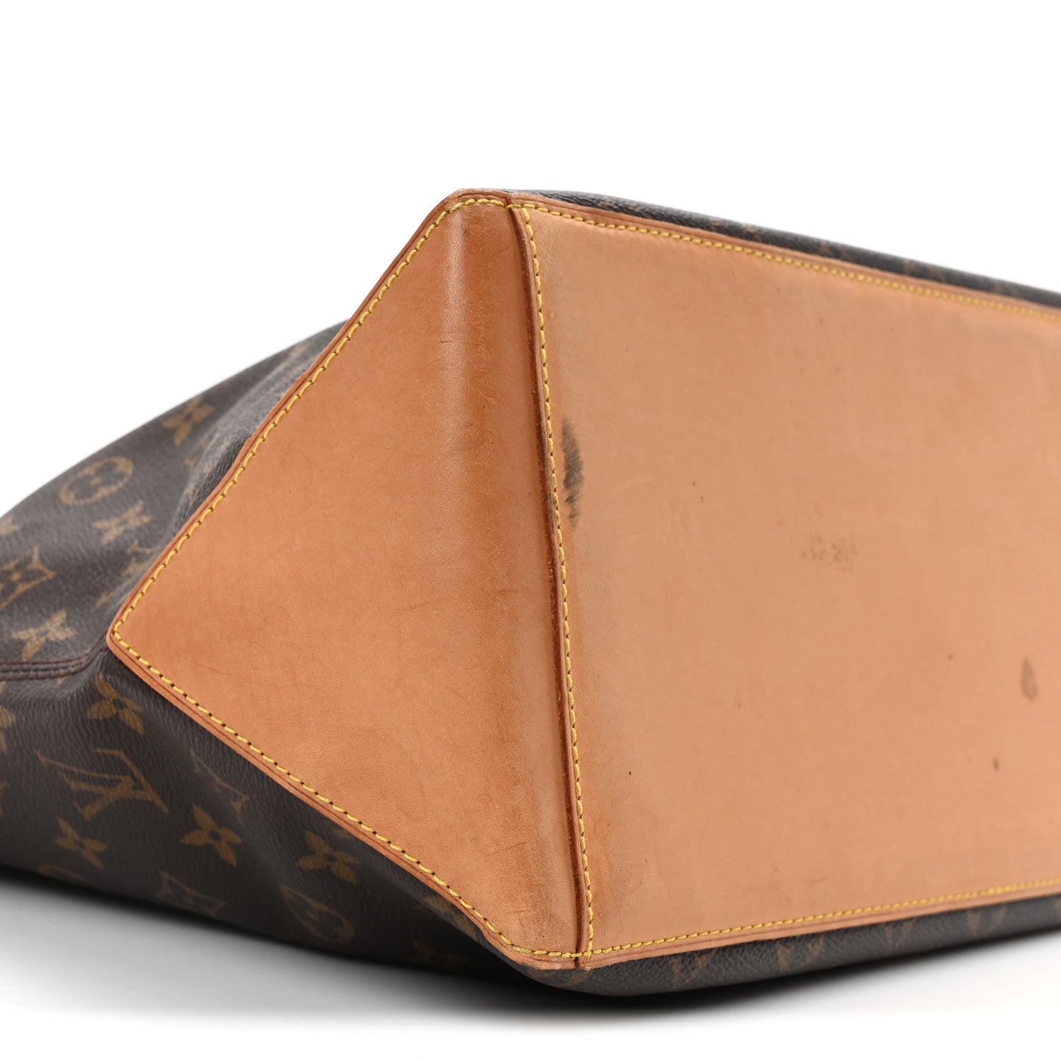 Louis Vuitton Monogram Cabas Mezzo 8 of 9