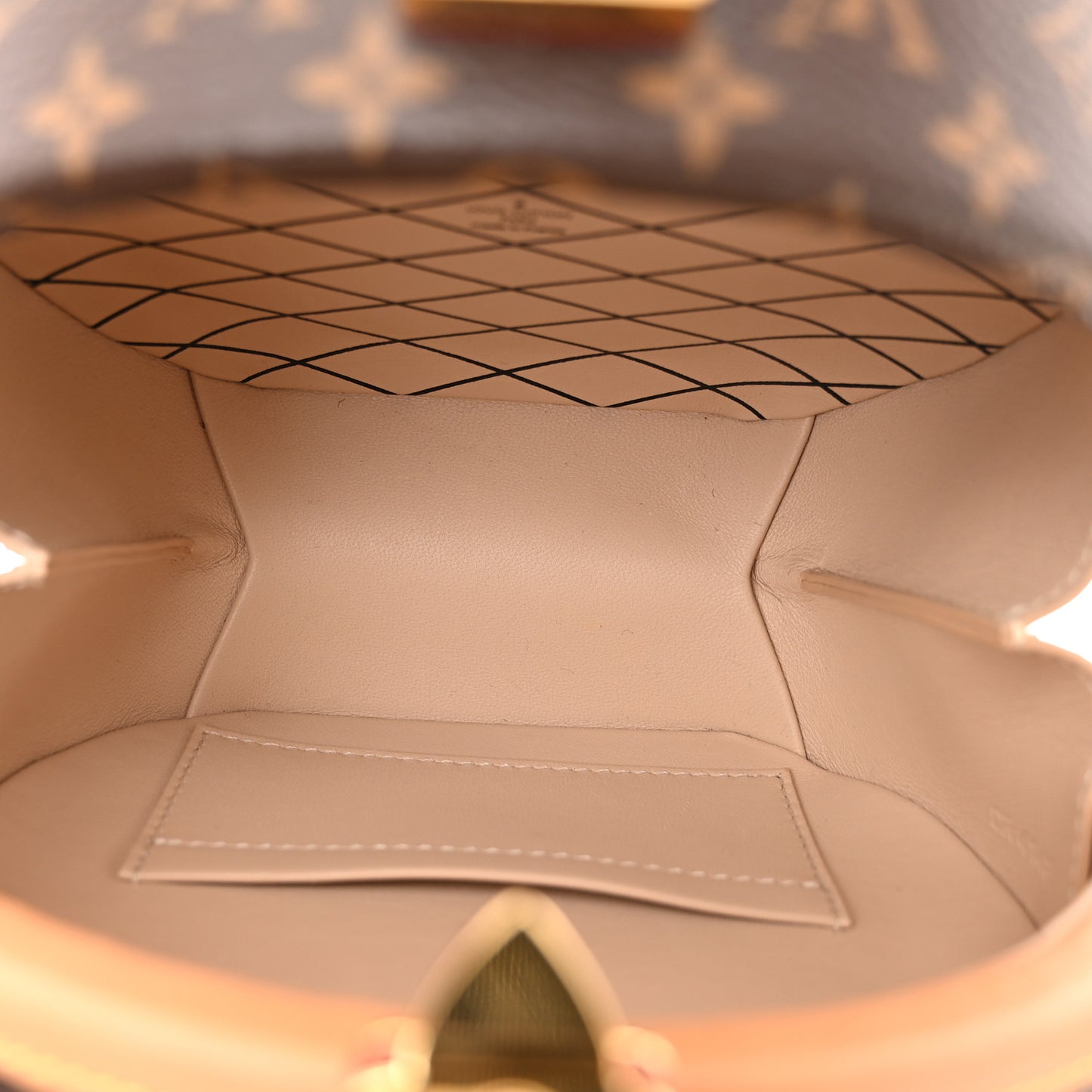 Monogram Petite Boite Chapeau