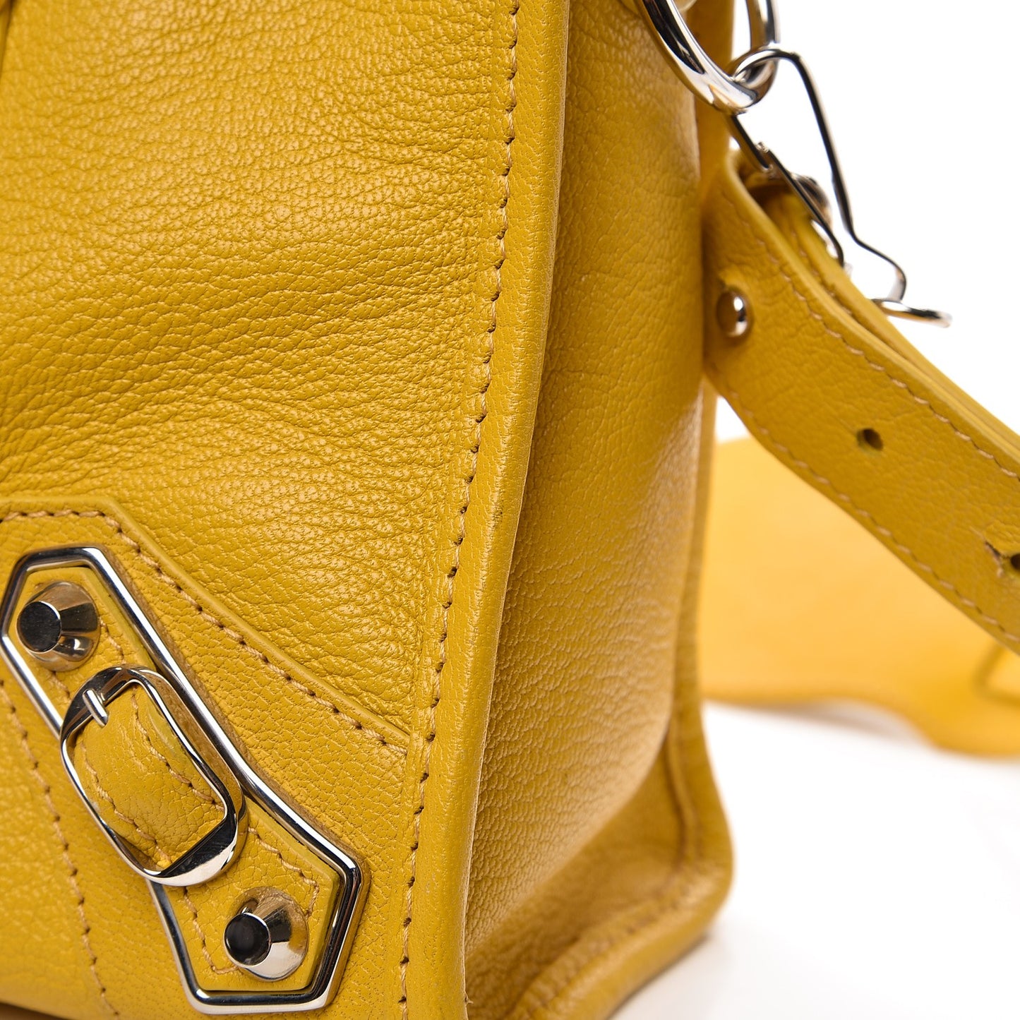 Chevre Silver Metallic Edge Hardware S City Jaune Epi