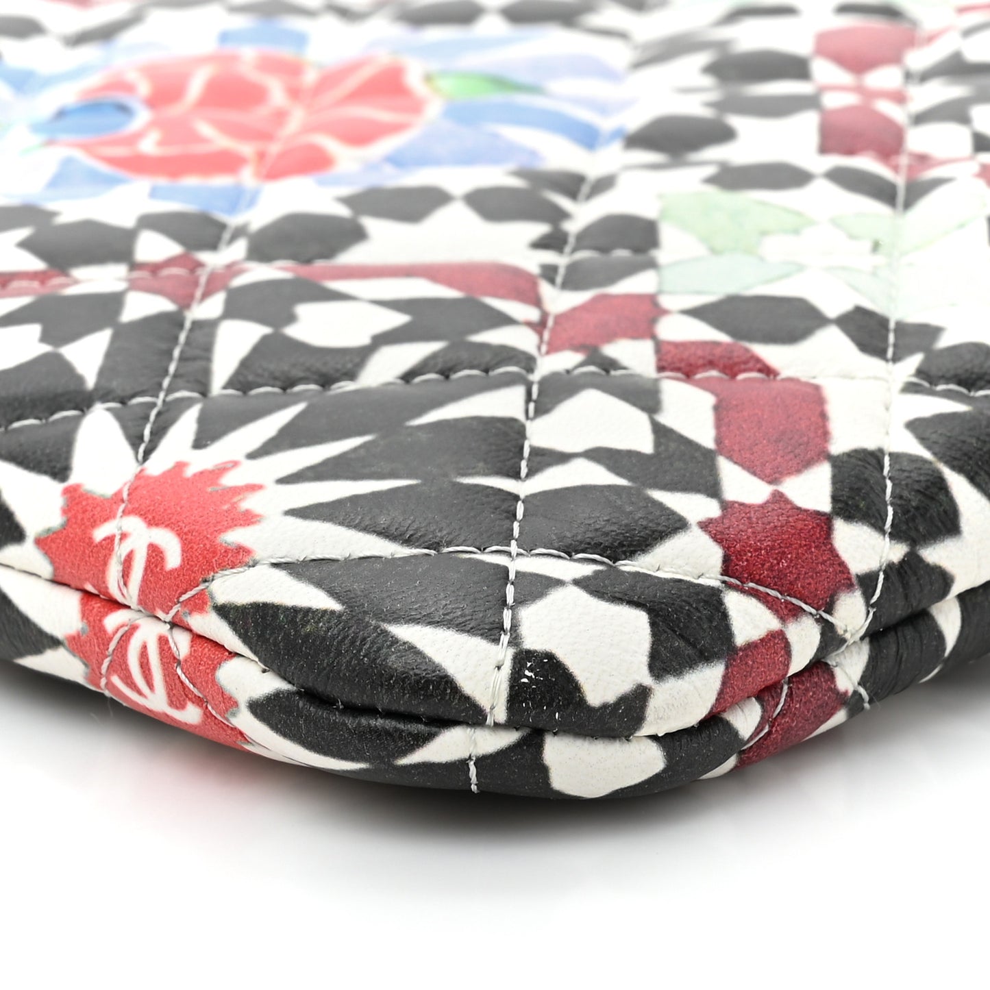 Glazed Lambskin Quilted Large Paris Dubai Cosmetic Case Multicolor