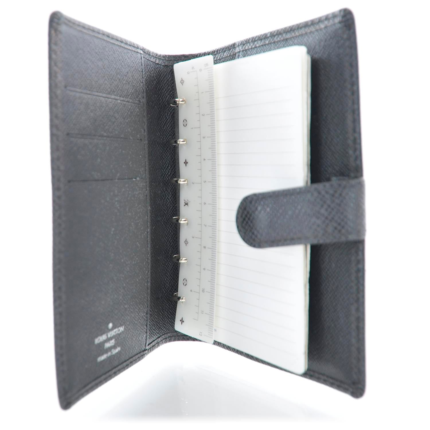 Louis Vuitton Taiga Small Ring Agenda 6 of 10