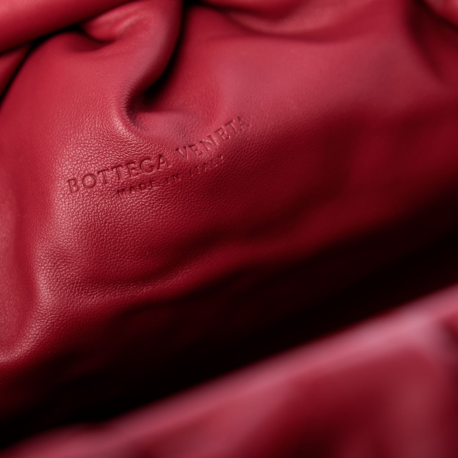 Bottega Veneta Nappa Maxi Intrecciato The Pouch Oversized Clutch Amaranto 6 of 7