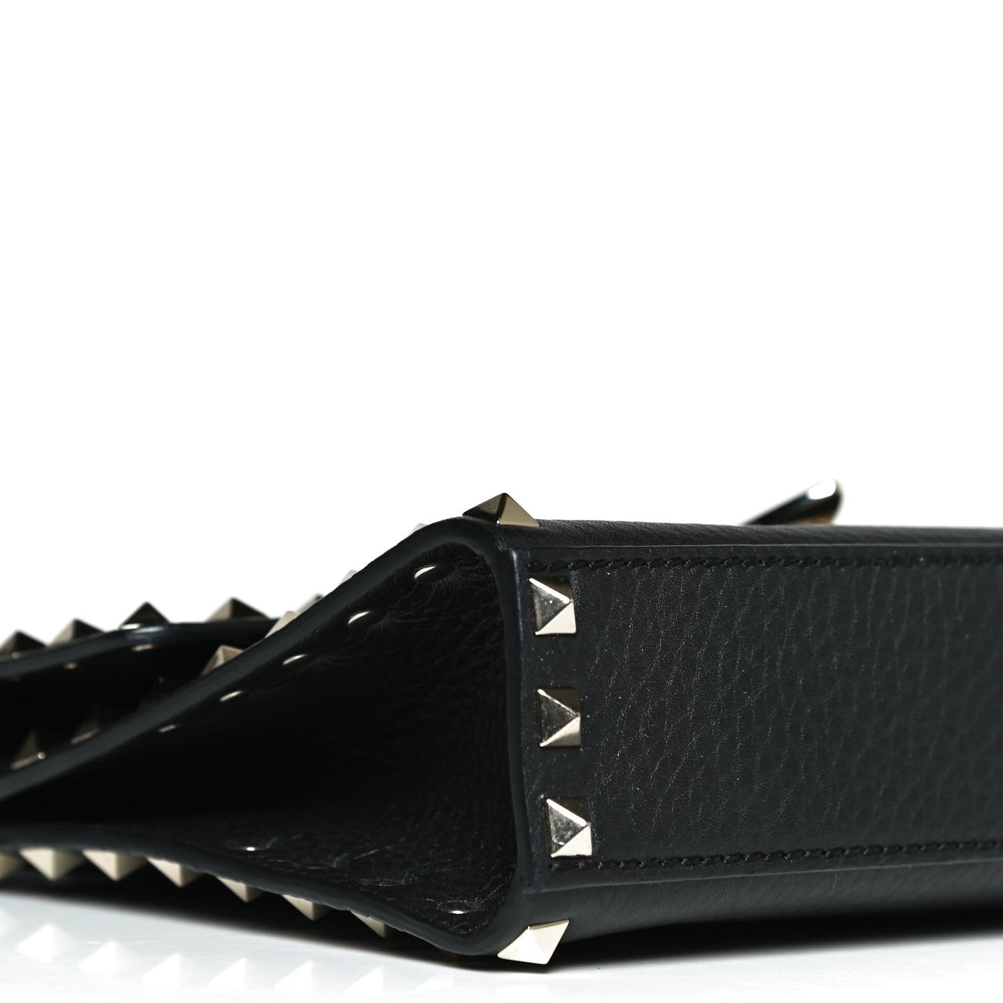 Pebbled Calfskin Medium Rockstud Flip Lock Crossbody Bag Black