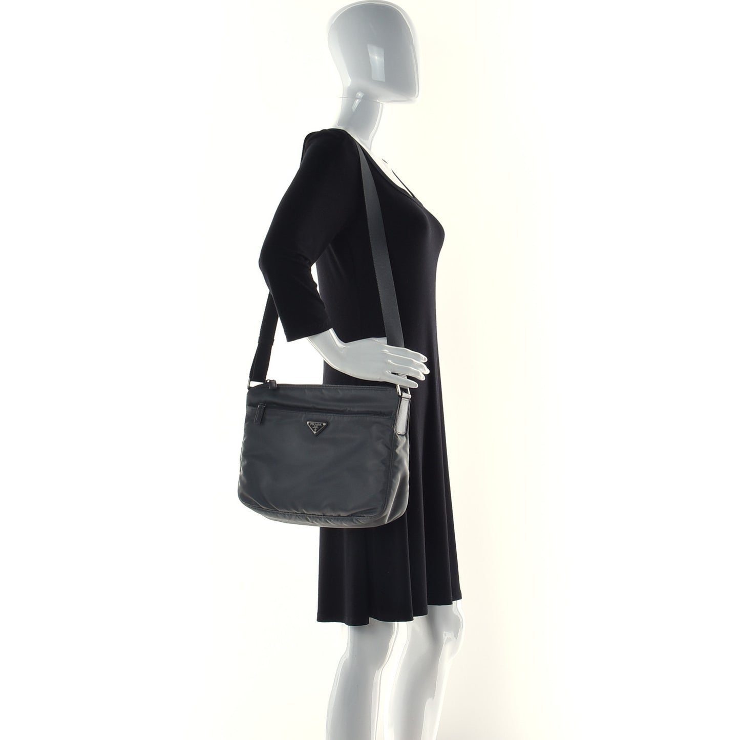 Nylon Vela Messenger Bag Ardesia
