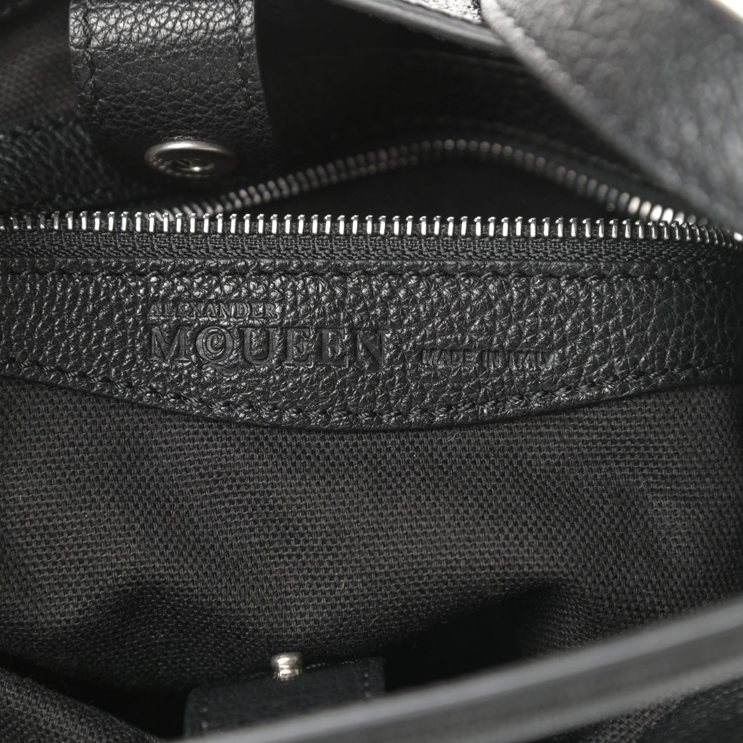 Calfskin De Manta Shoulder Bag Black