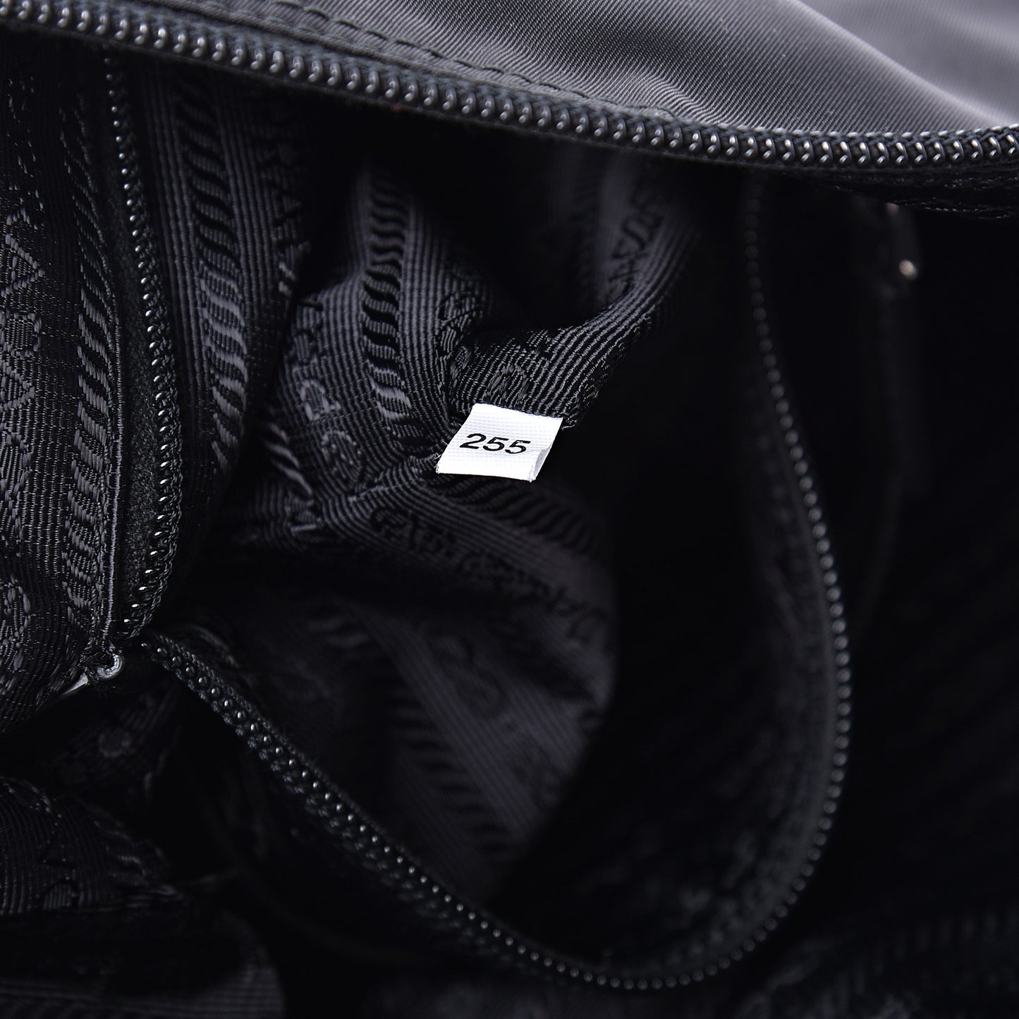 Nylon Flat Messenger Bag Black