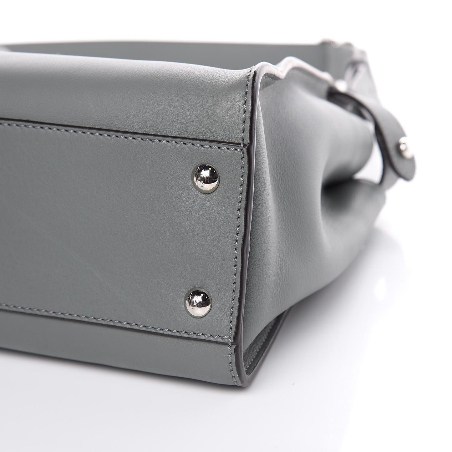 Vitello Seta Shiny Nappa Medium Peekaboo Iconic Satchel Alga Rosa Doll