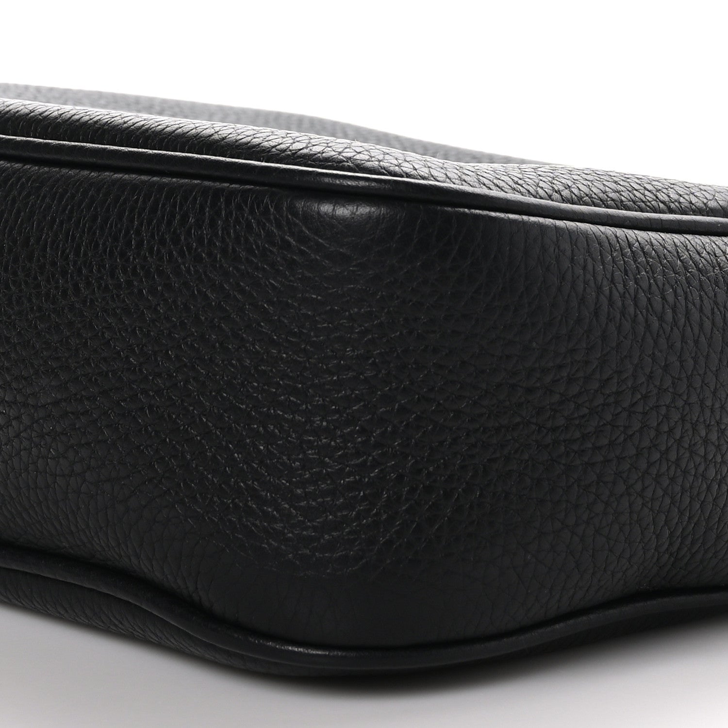 Gucci Pebbled Calfskin Small Soho Disco Bag Black 9 of 9