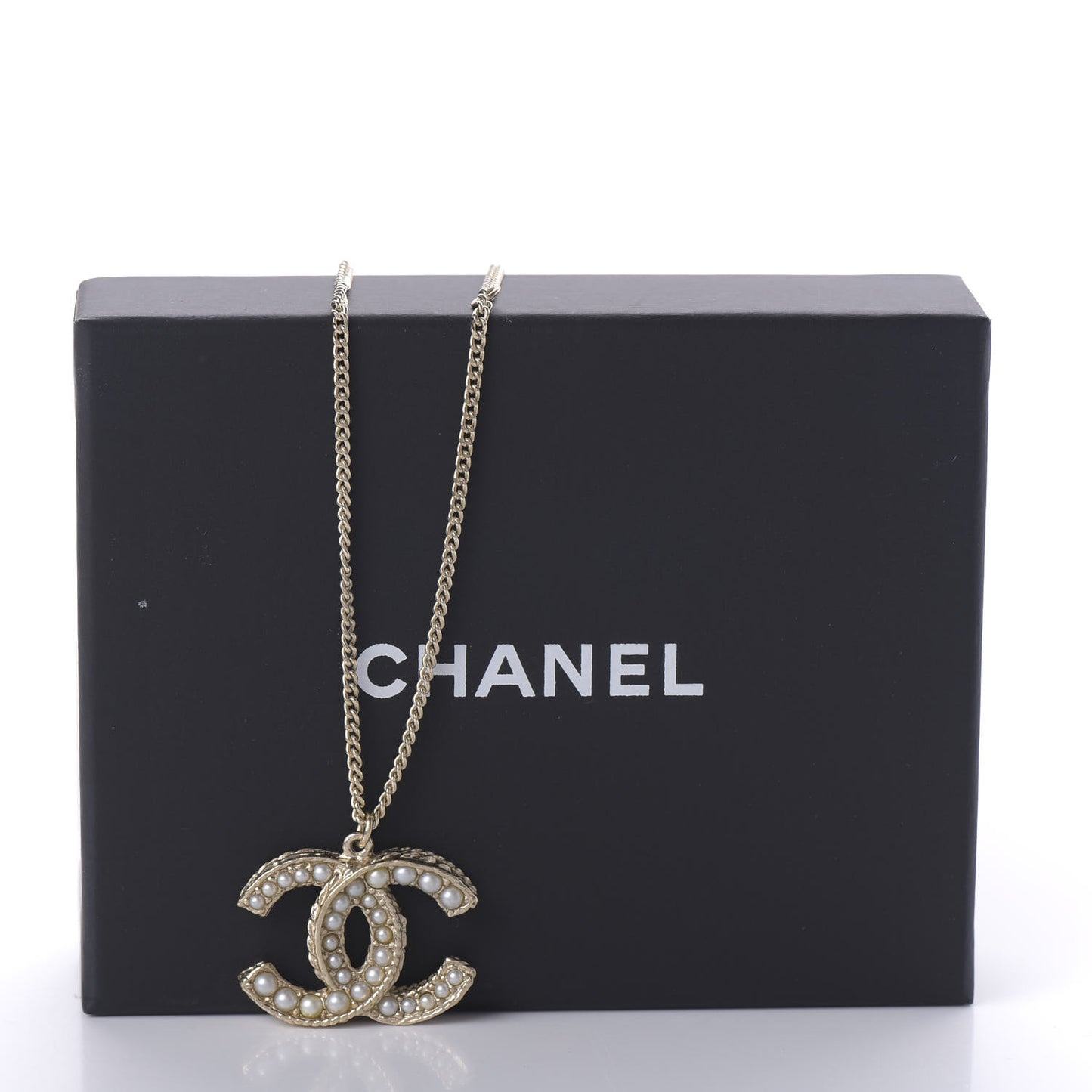 Pearl CC Pendant Necklace Gold