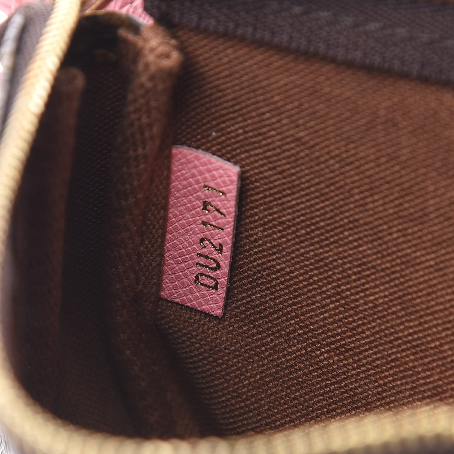 Monogram Illustre Mini Pochette Accessories Rose