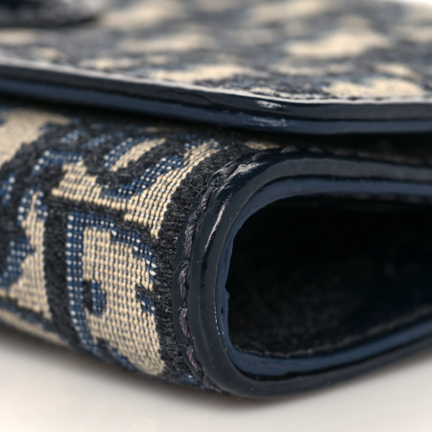 Oblique Chain Long Wallet Blue