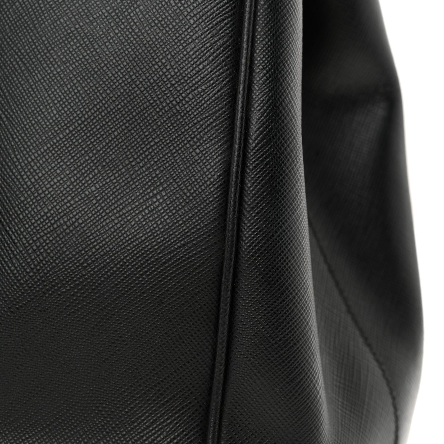 Saffiano Lux Large Galleria Double Zip Black