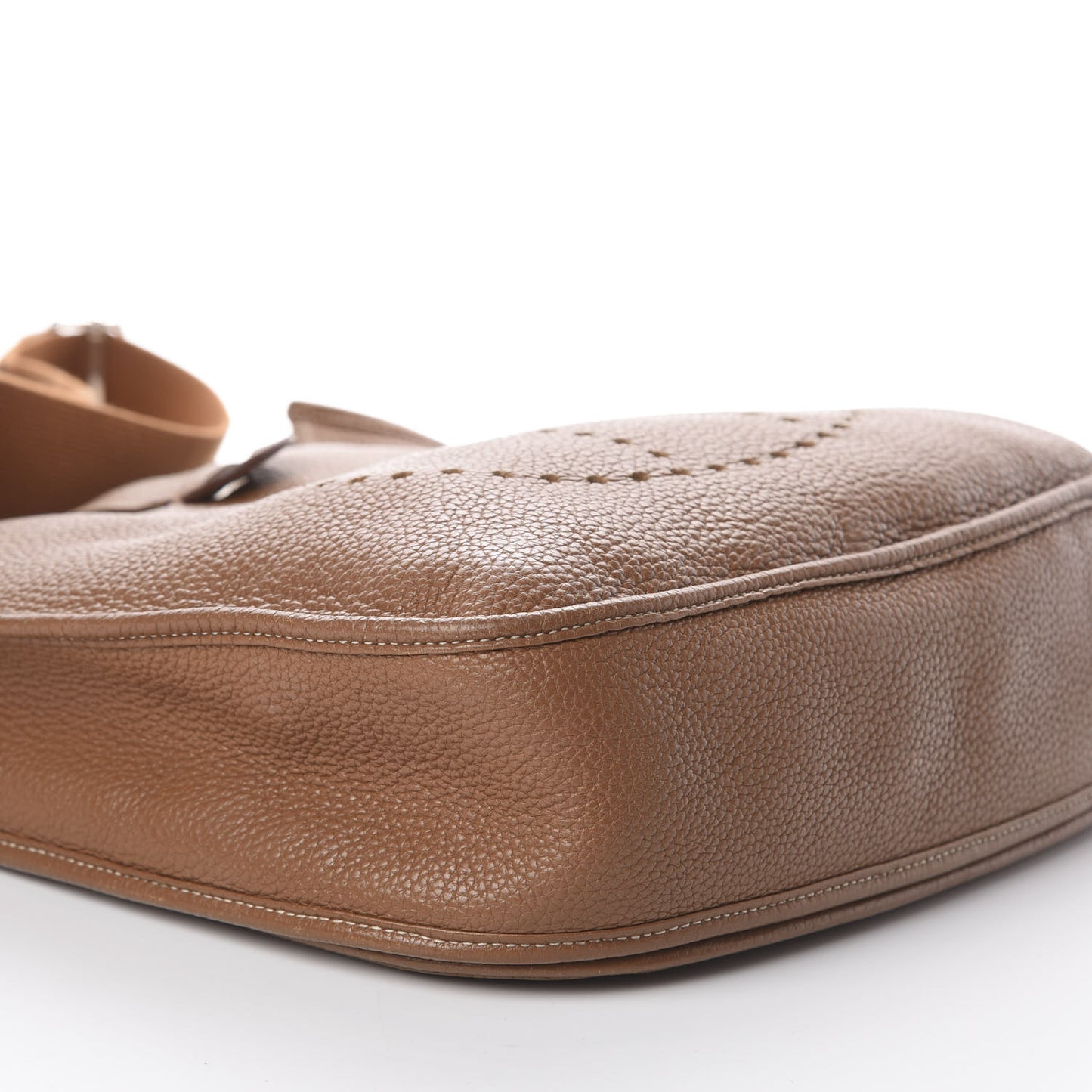 Taurillon Clemence Evelyne III GM Gold