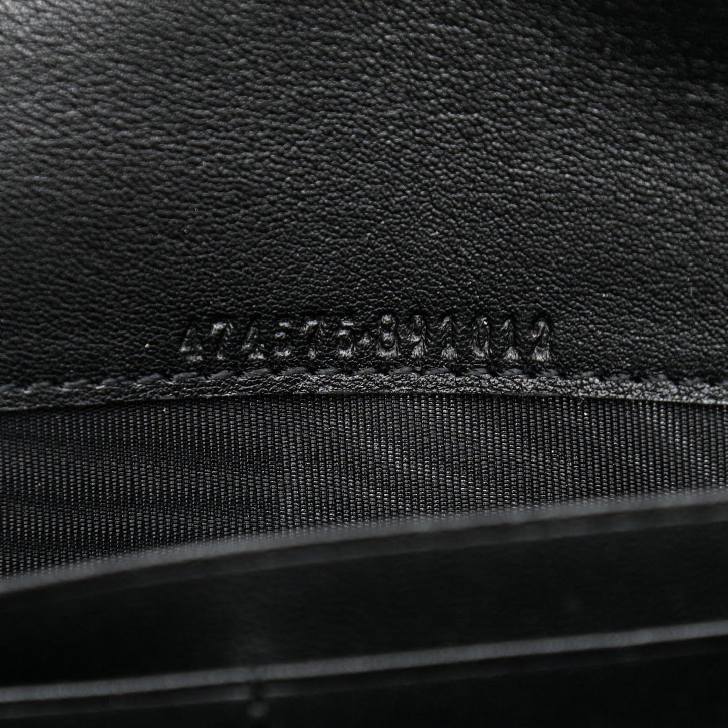 Calfskin Matelasse GG Marmont Chain Wallet Black