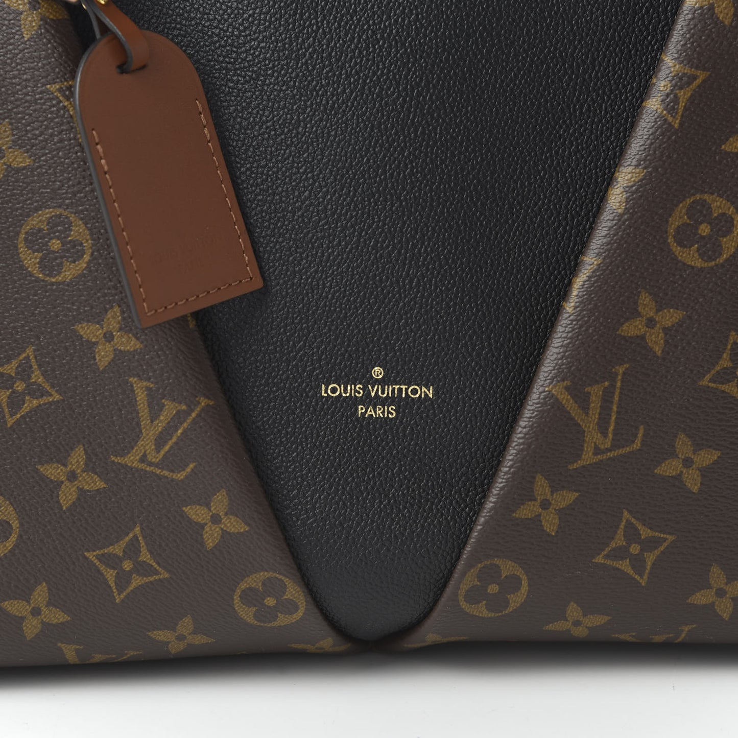 Monogram V Tote MM Black