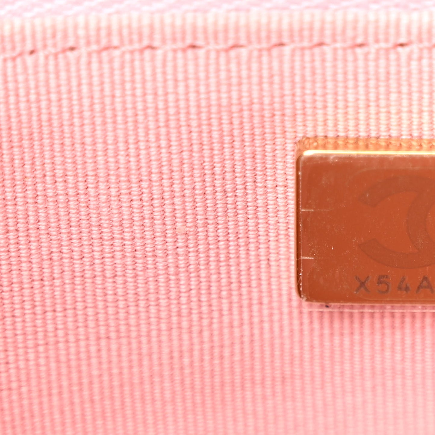 Caviar Quilted Wallet on Chain WOC Light Pink