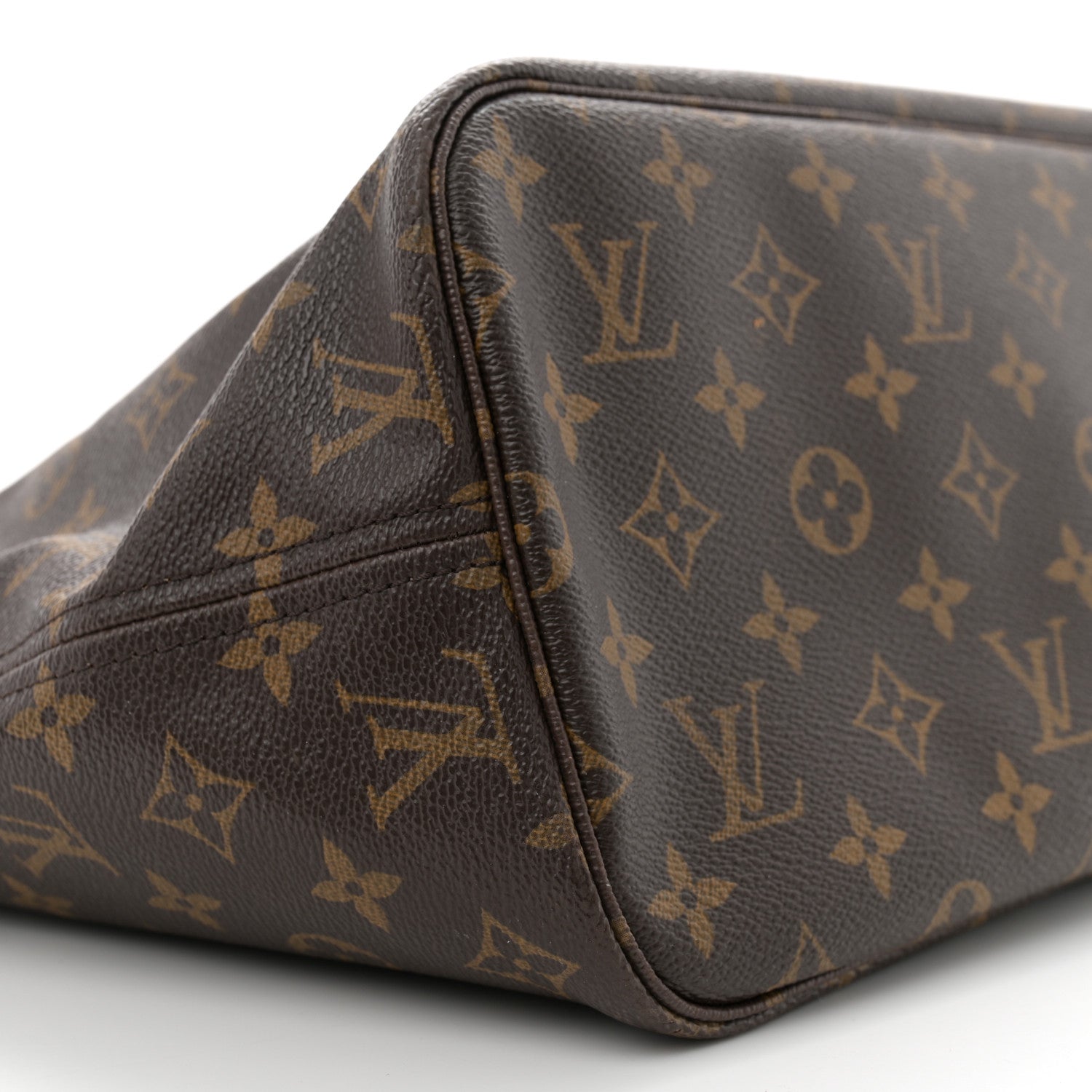 Louis Vuitton Monogram Neverfull MM 8 of 11