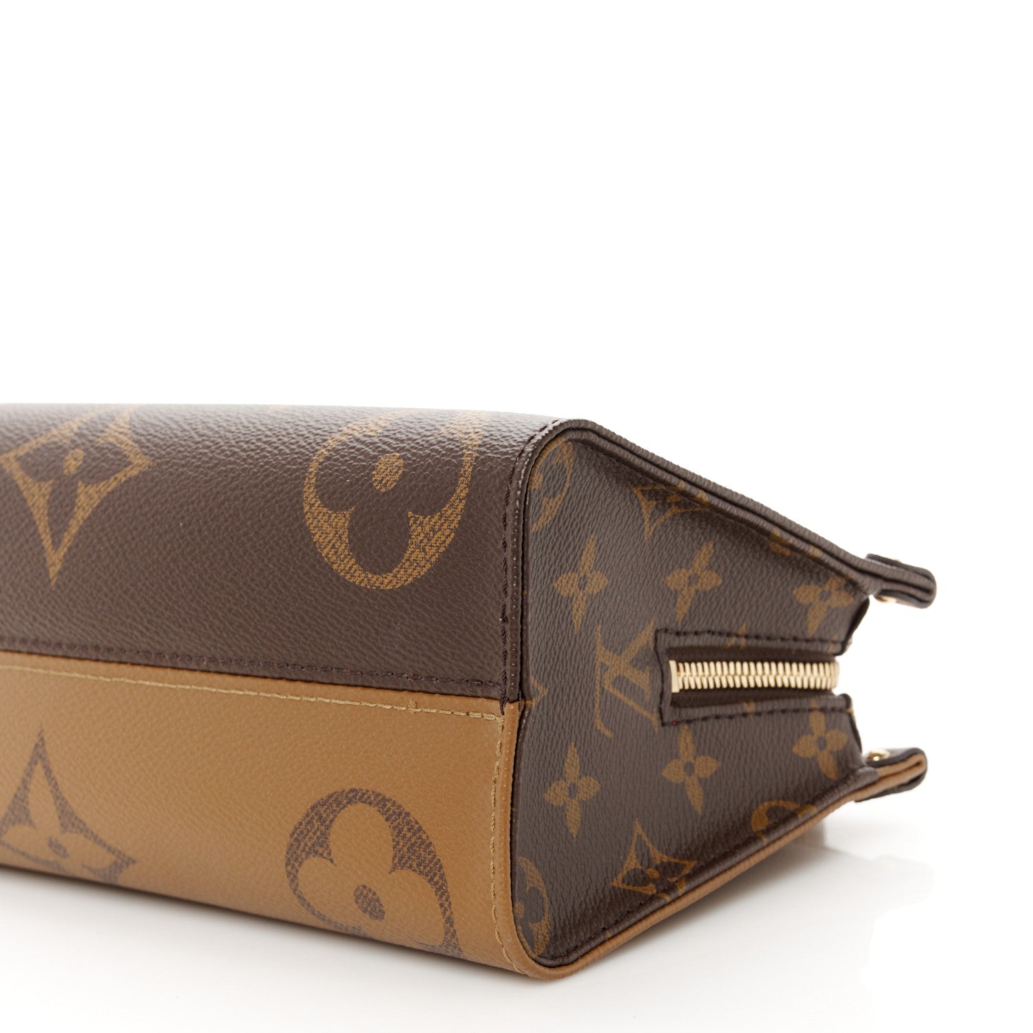 Louis Vuitton Reverse Monogram Giant OnTheGo East West 13 of 13