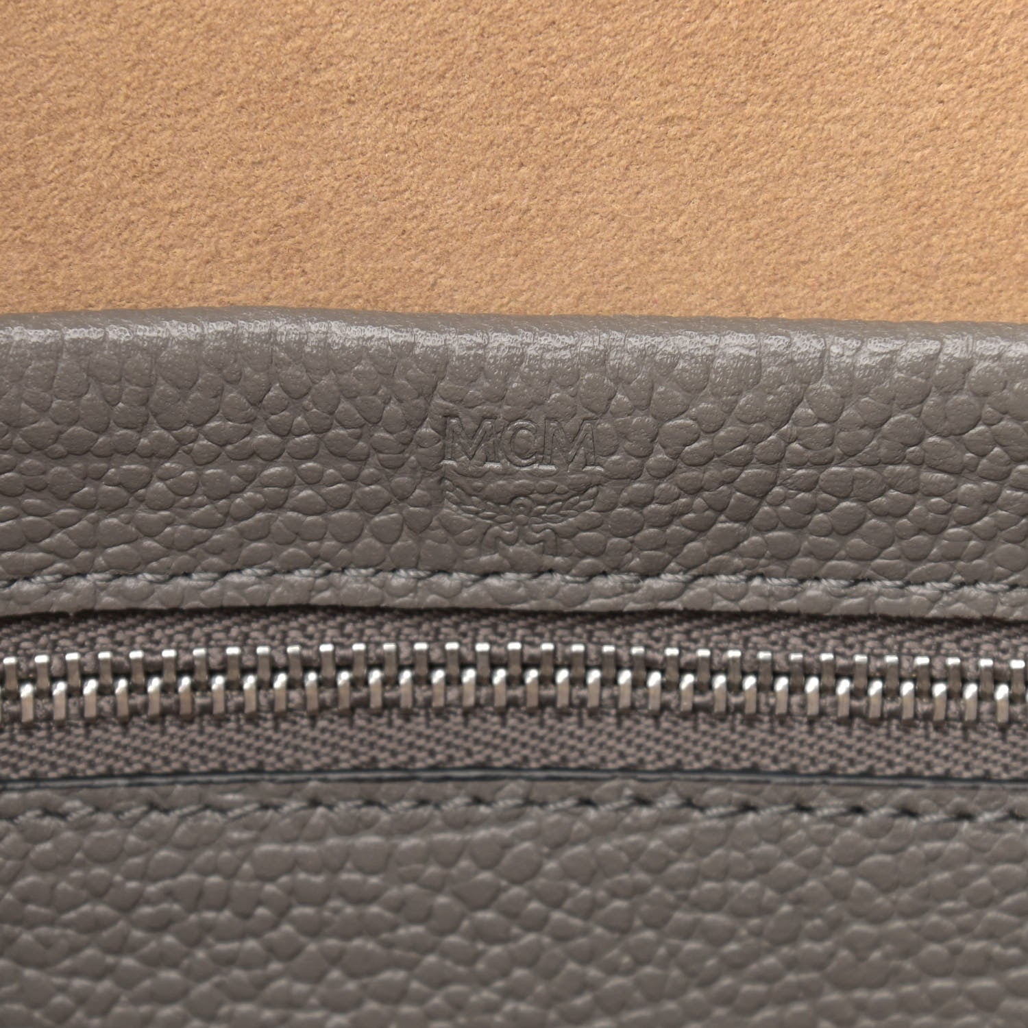 MCM Grained Calfskin Large Ella Boston Grey 6 of 8