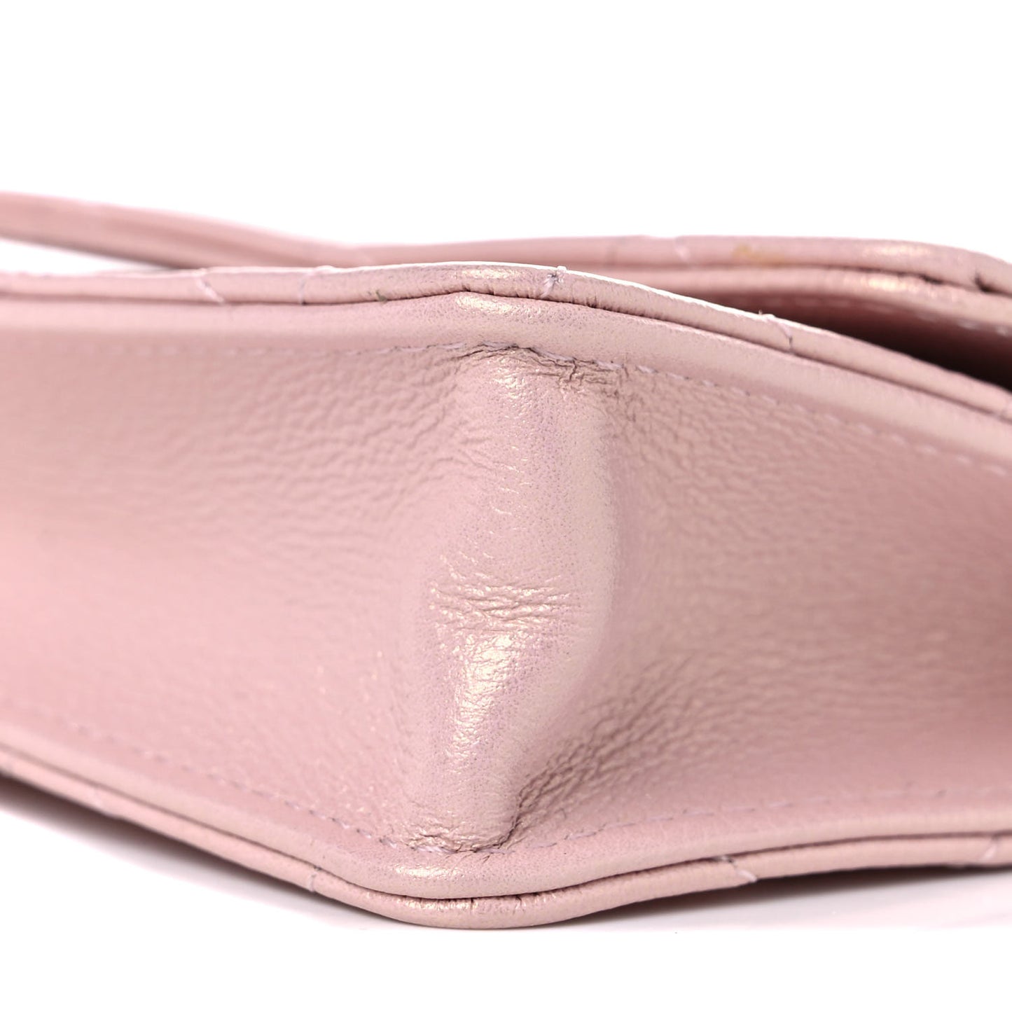 Iridescent Caviar Quilted Pearl On Top Coin Purse With Chain Light Pink