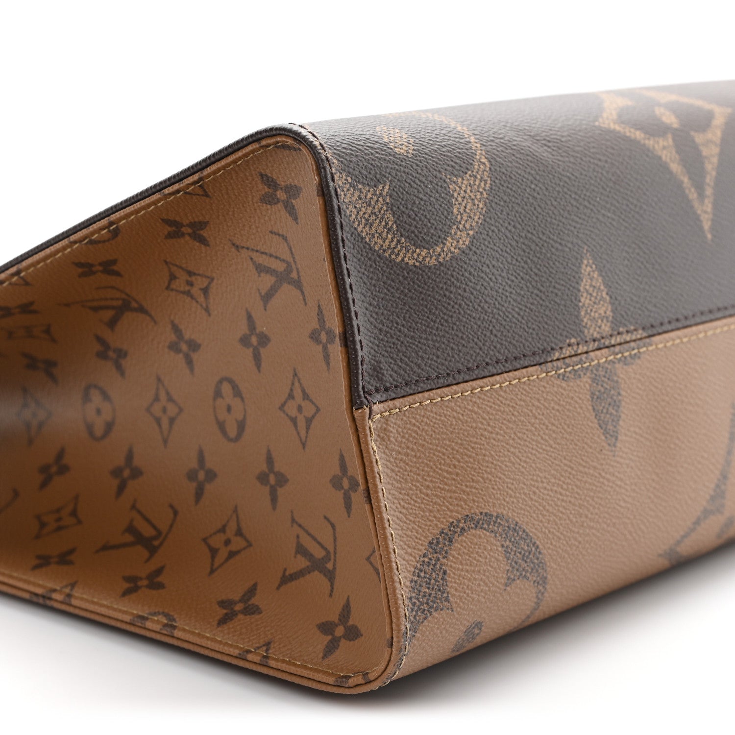 Louis Vuitton Reverse Monogram Giant Onthego MM 8 of 9