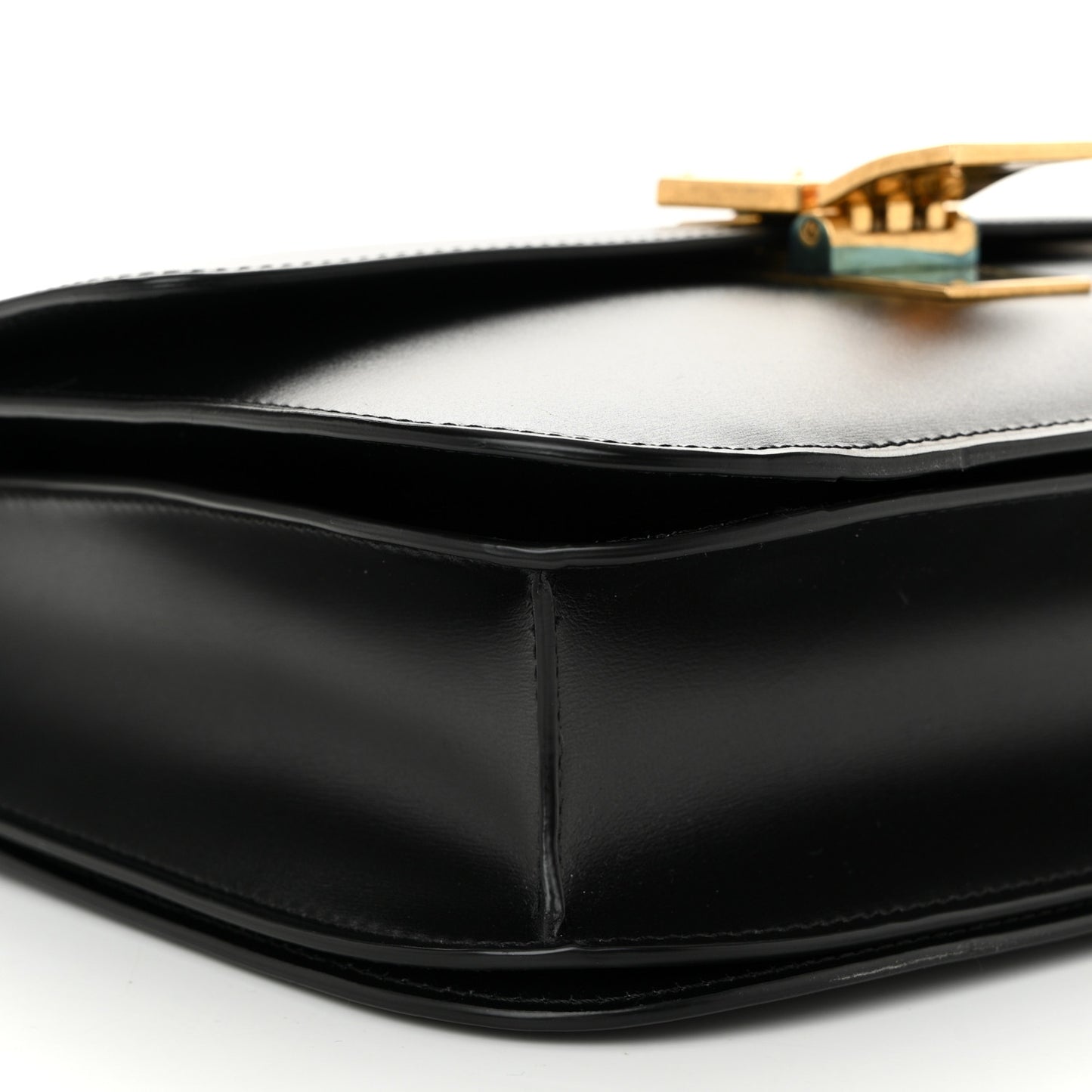 Box Calfskin Medium Classic Box Flap Black
