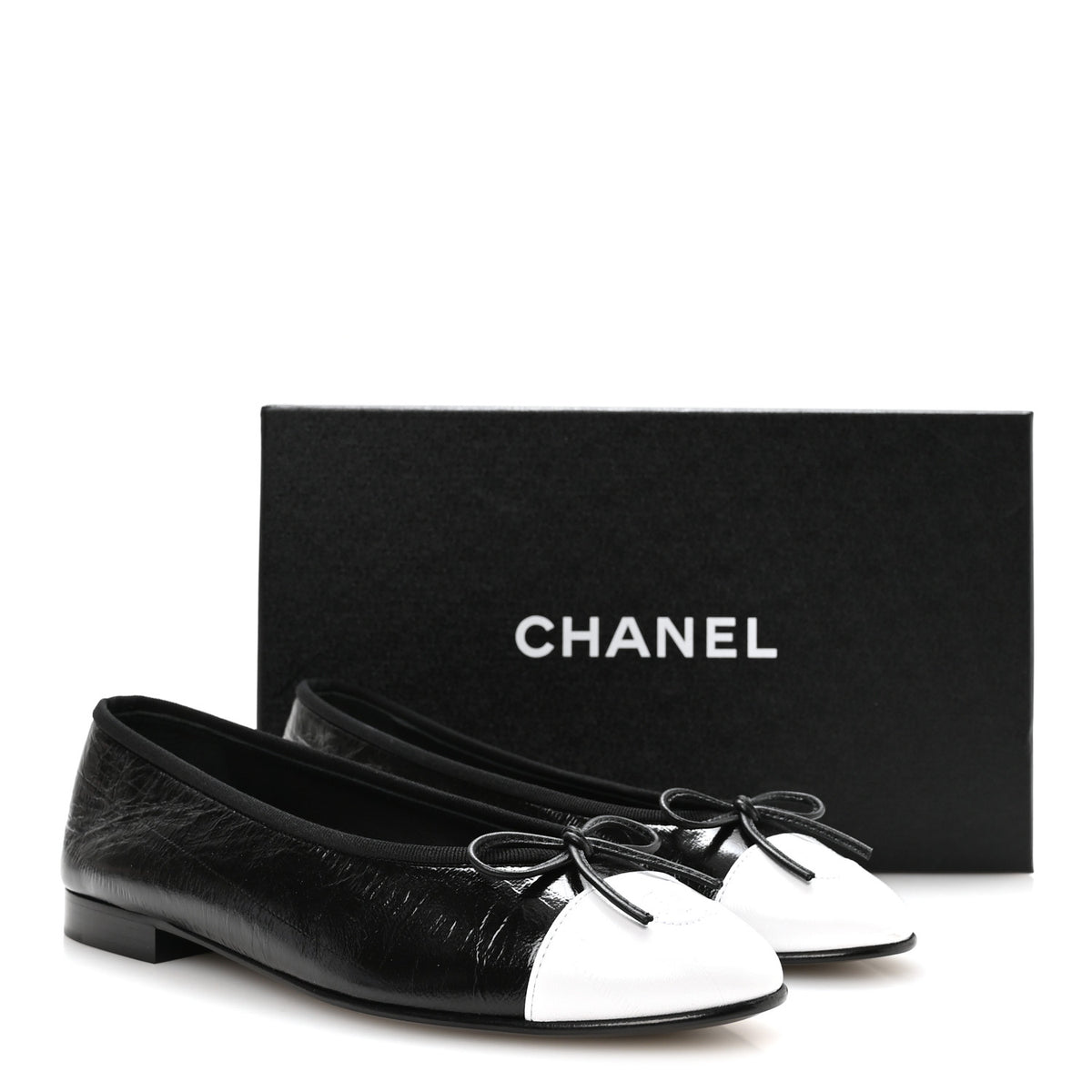 Chanel Crumpled Shiny Lambskin Cap Toe CC Ballerina Flats 38 Black White 9 of 9